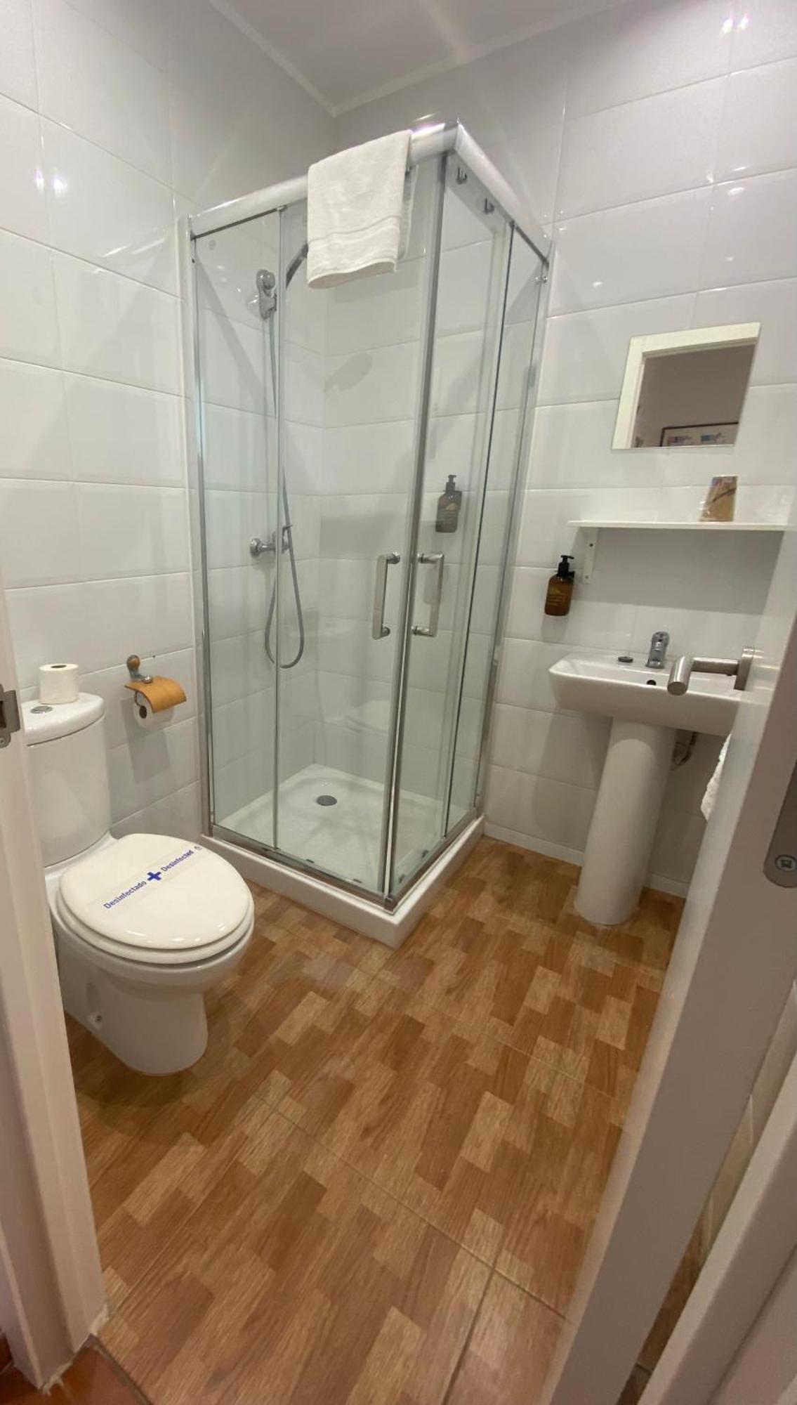 Single Room,1593656491:JPEG