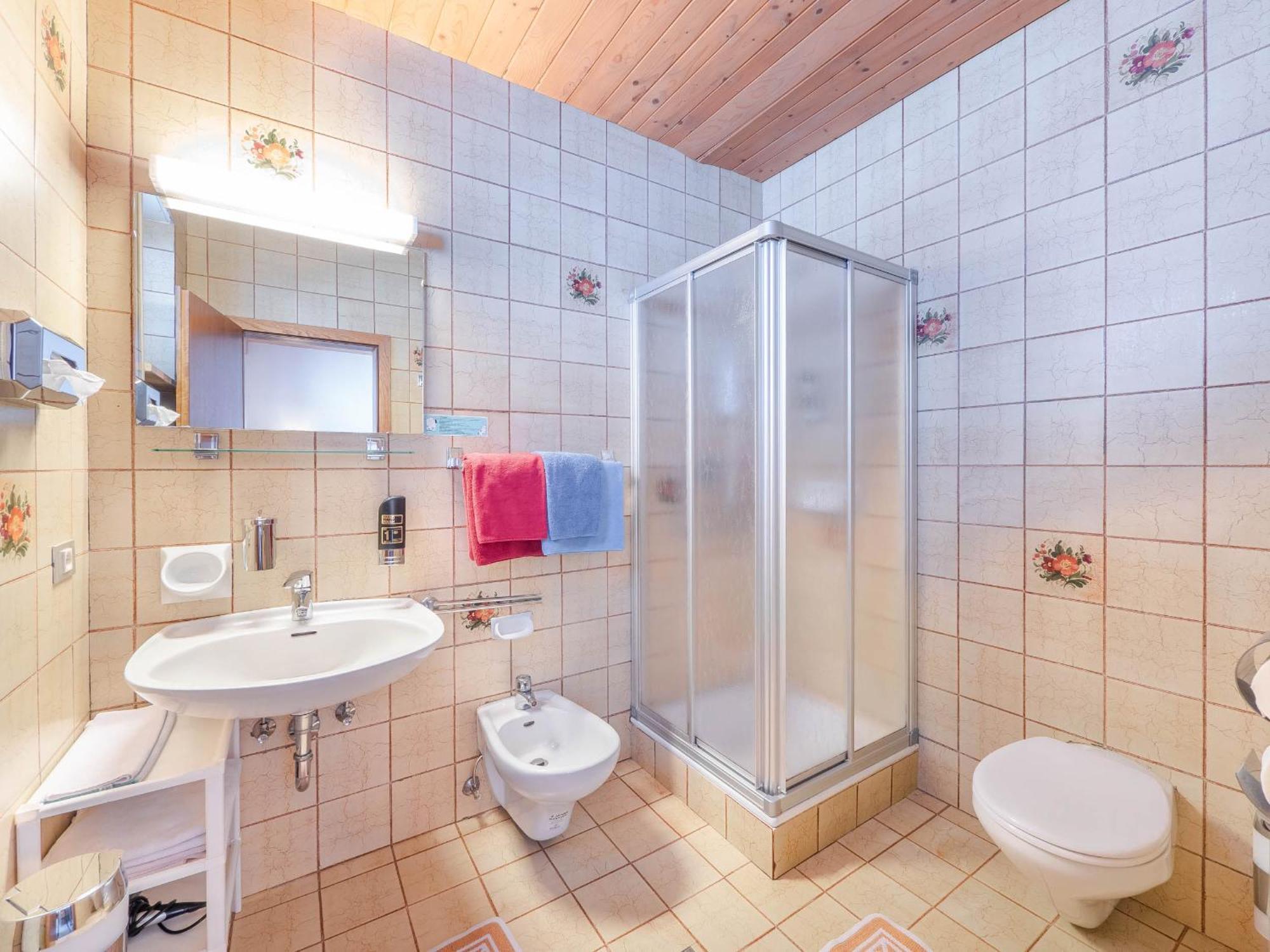 Economy Twin Room
