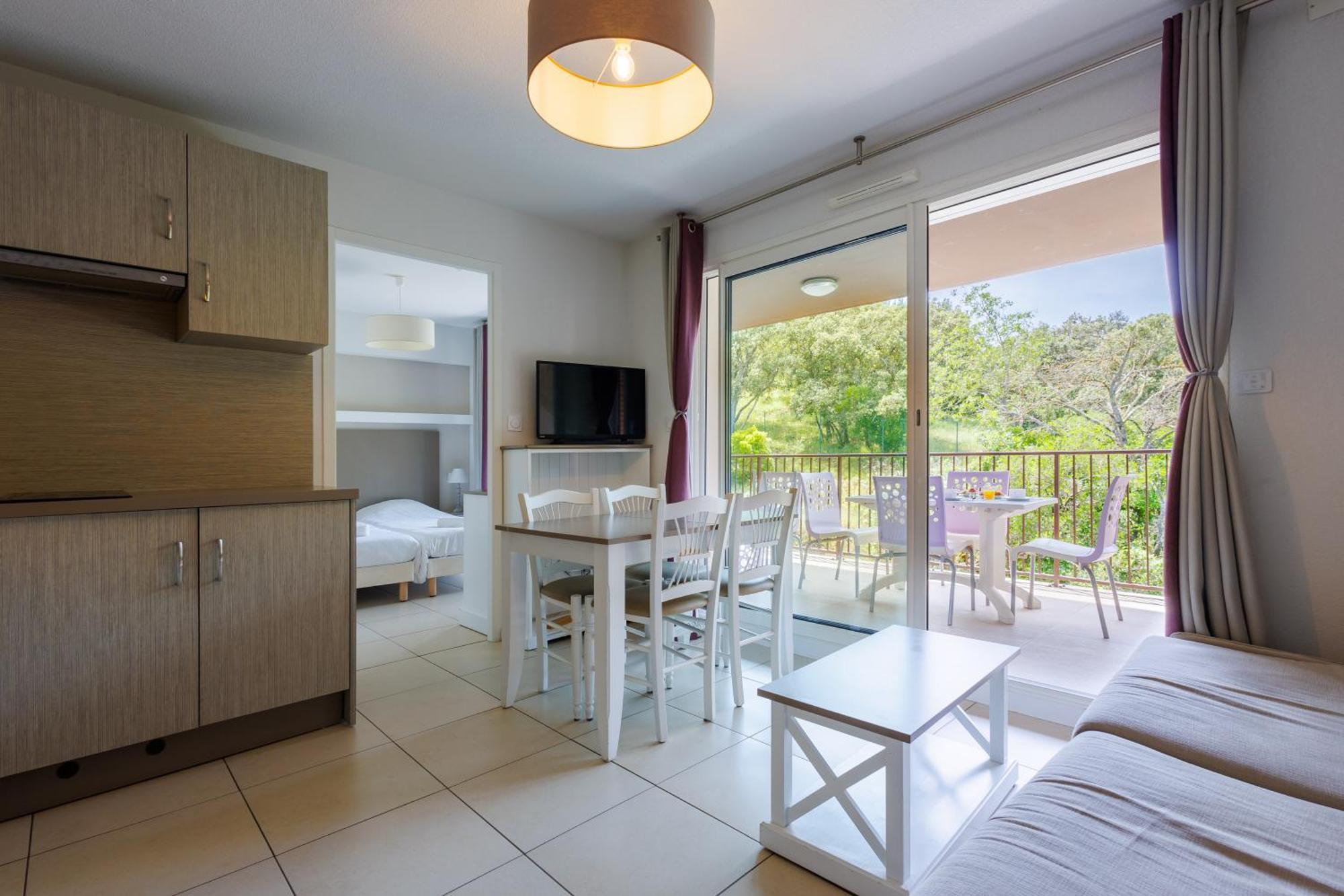 Two-Bedroom Apartment Garrigue View