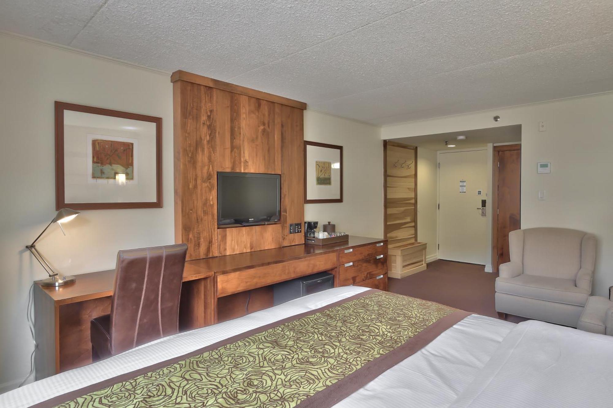 One King Bed