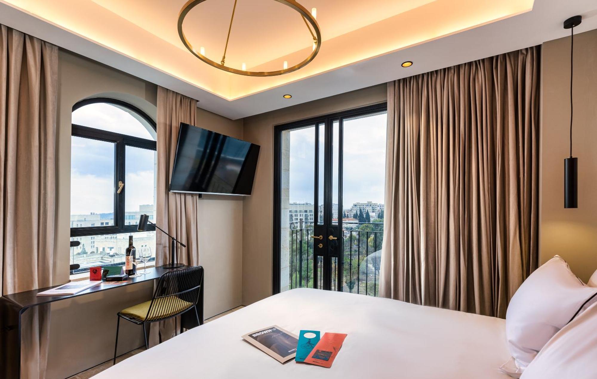 Deluxe Balcony Room