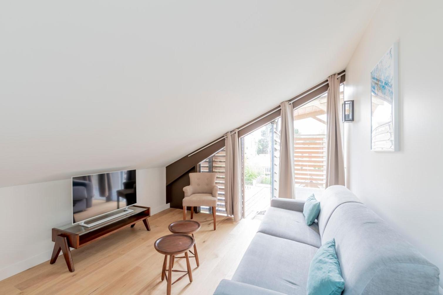 Suite on City Side