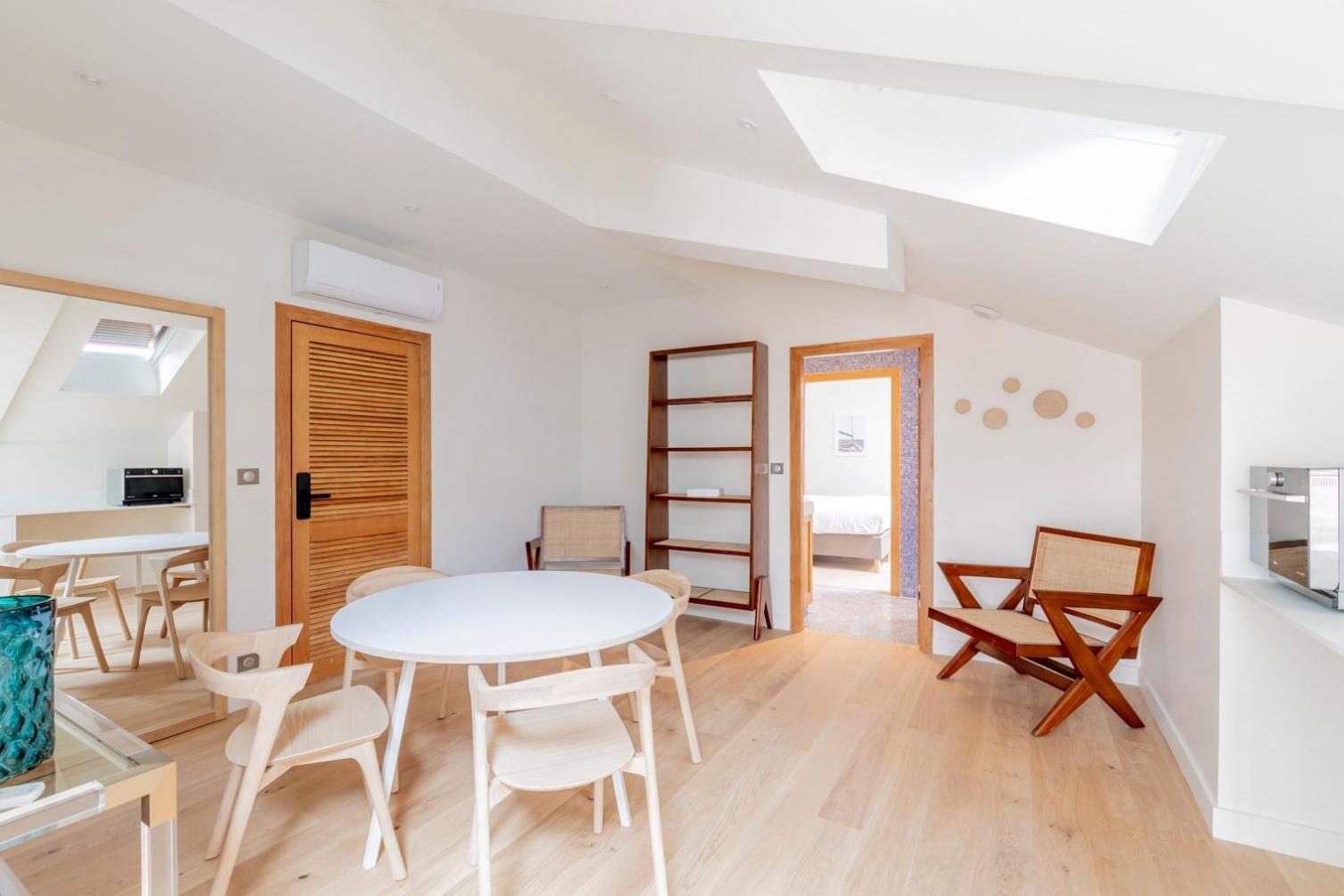 Suite on City Side