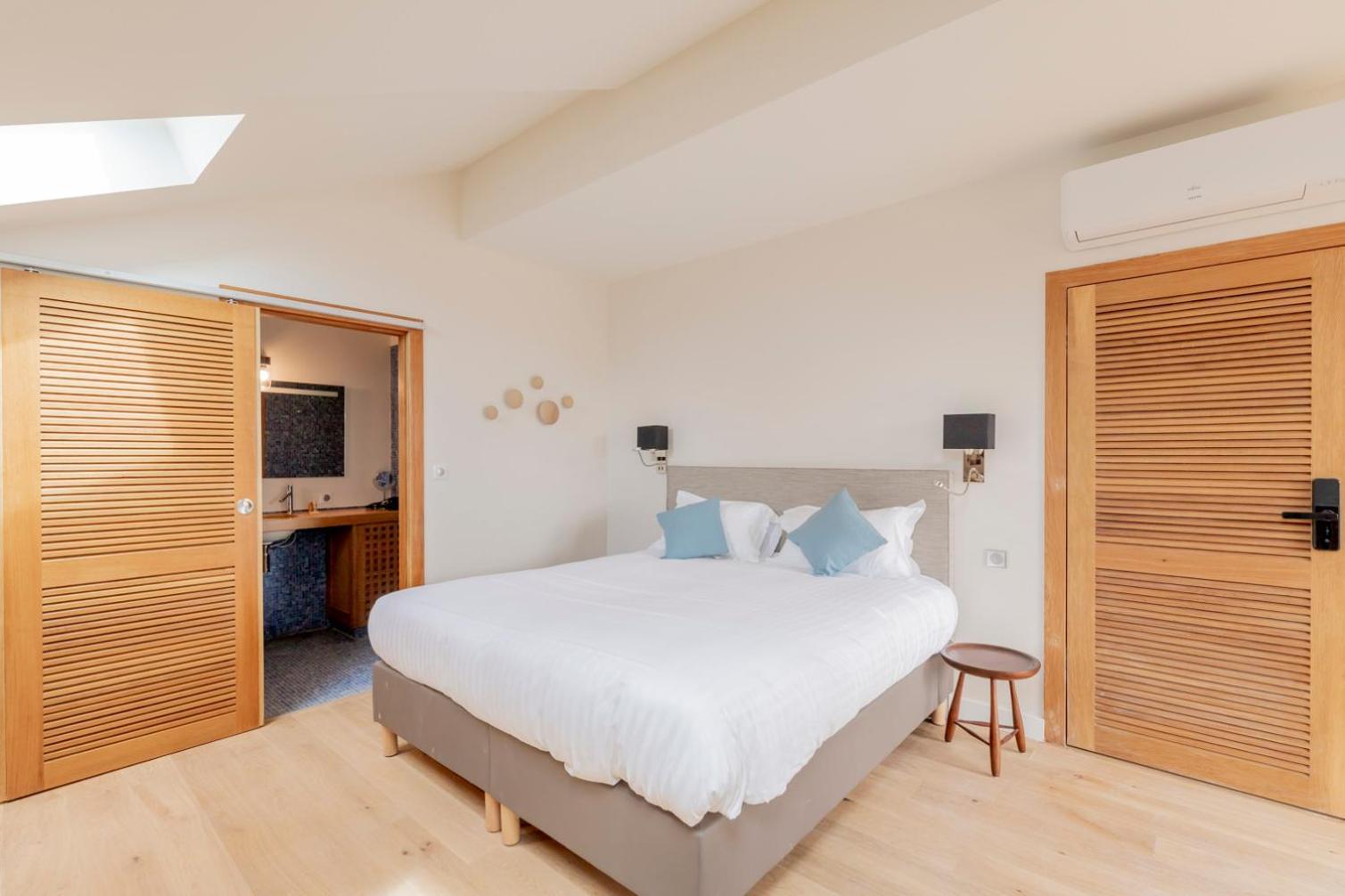 Suite on City Side