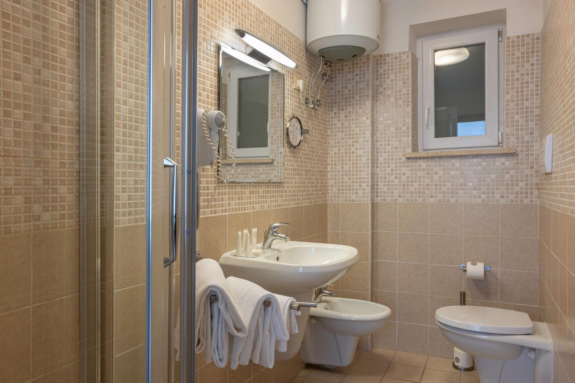 Family Room Private Bathroom