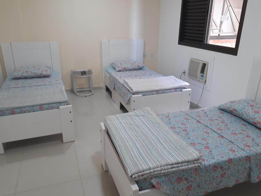 Quarto Triplo Básico