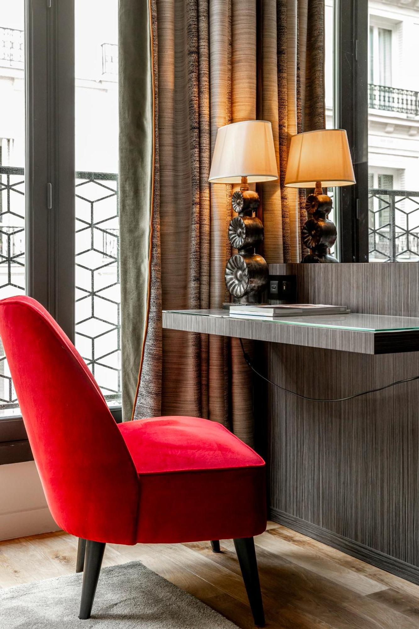 Deluxe Apartment