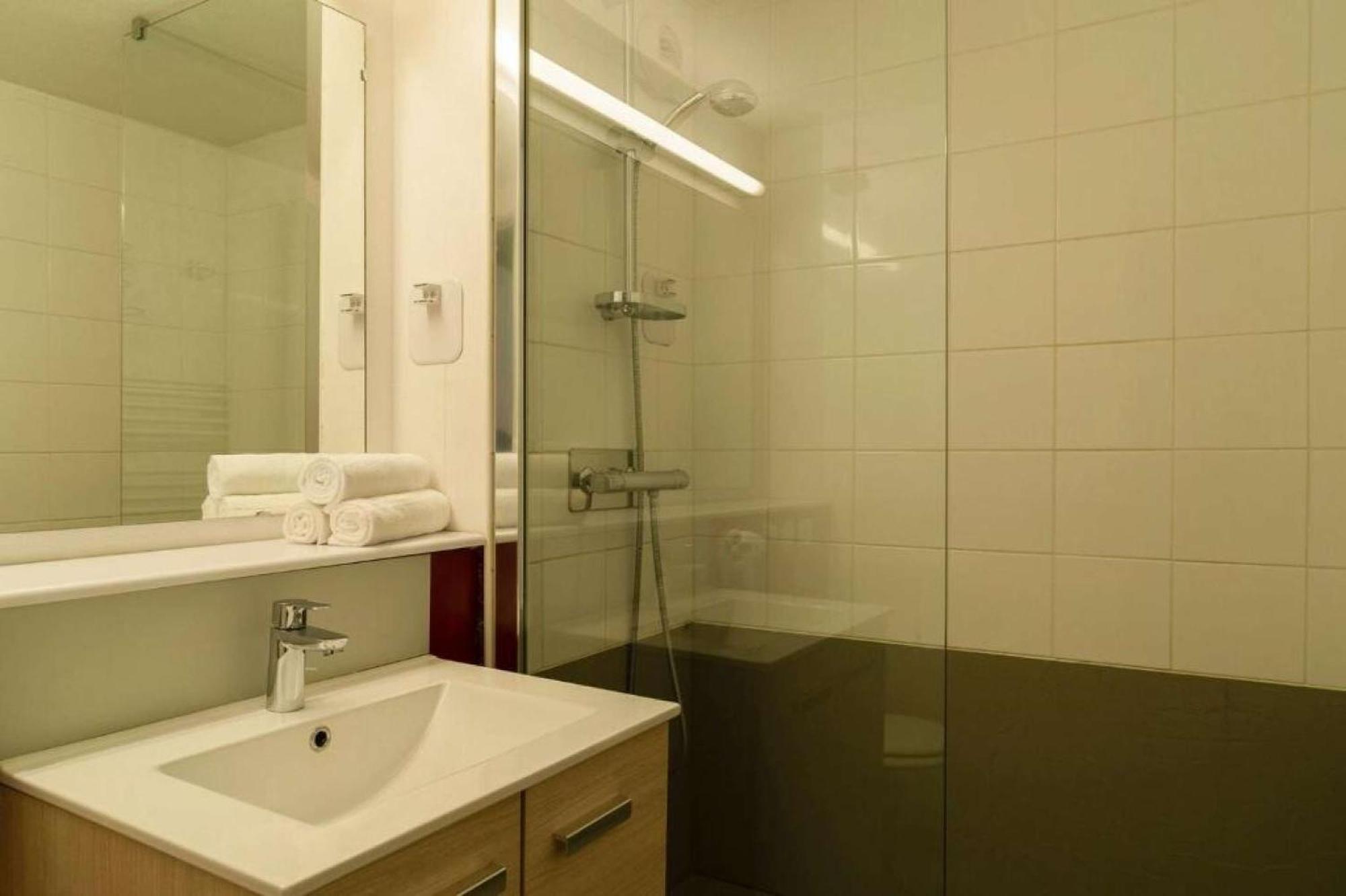 Twin Room 2 Single Beds