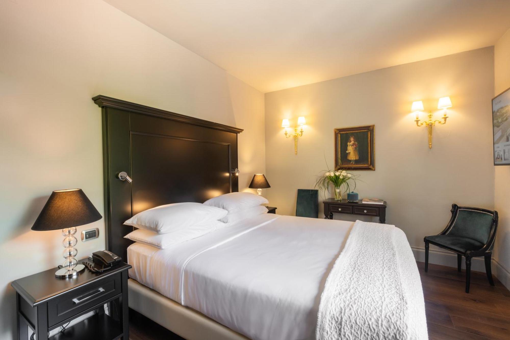 Classic Double Room