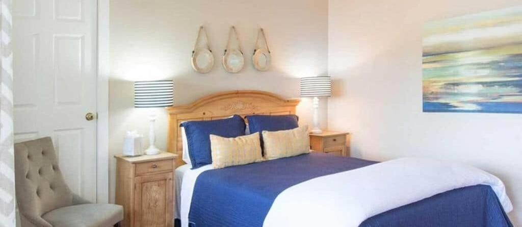 Penny Island Room