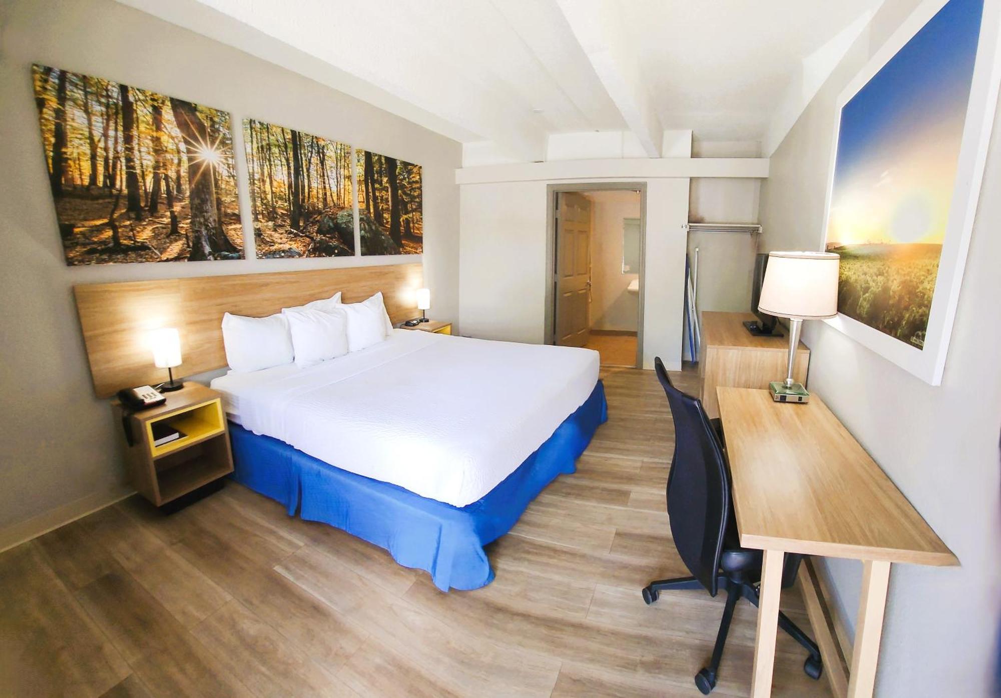 King Room - Mobility Access/Non-Smoking