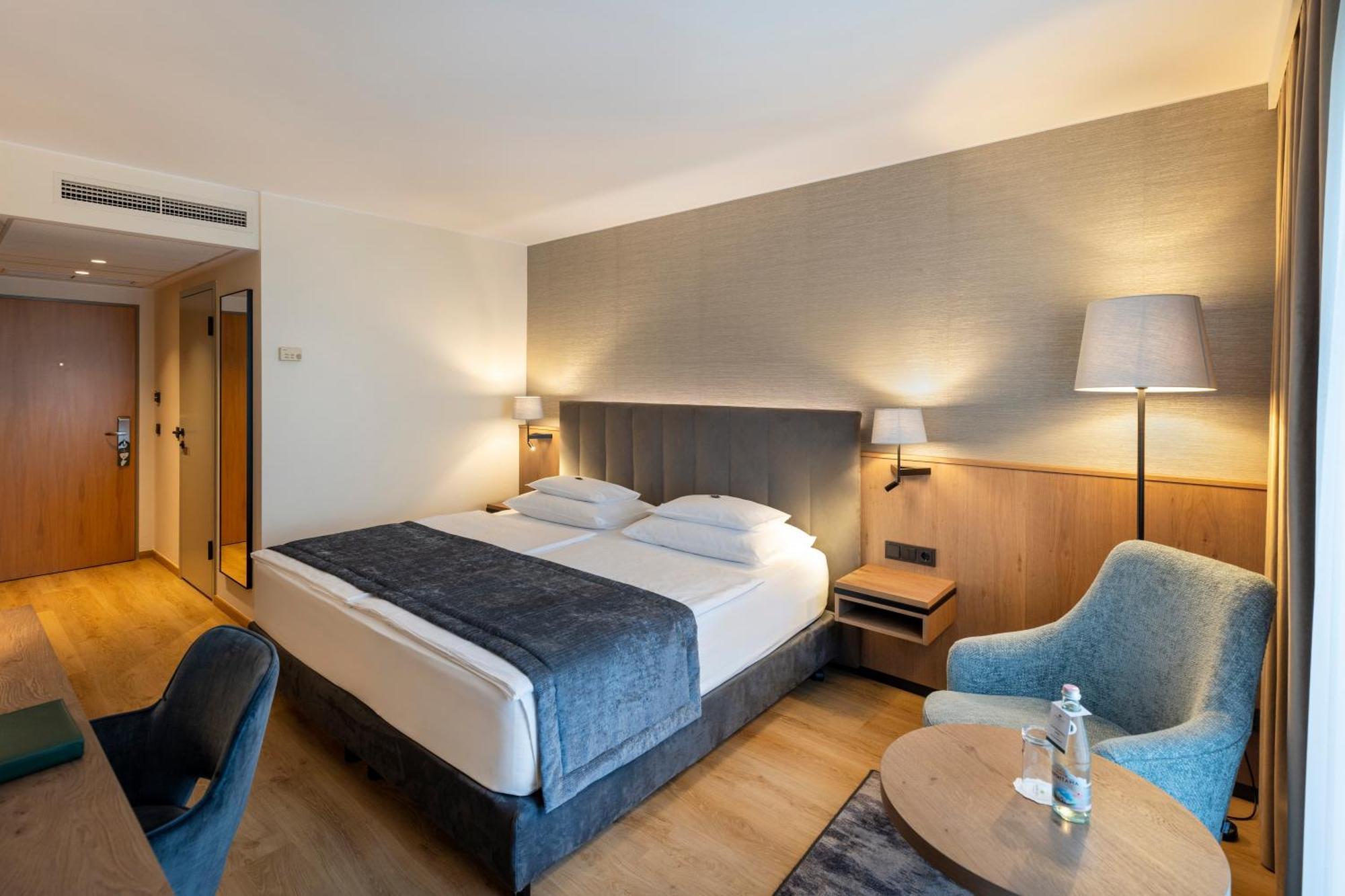 Doppelzimmer mit Stadtblick