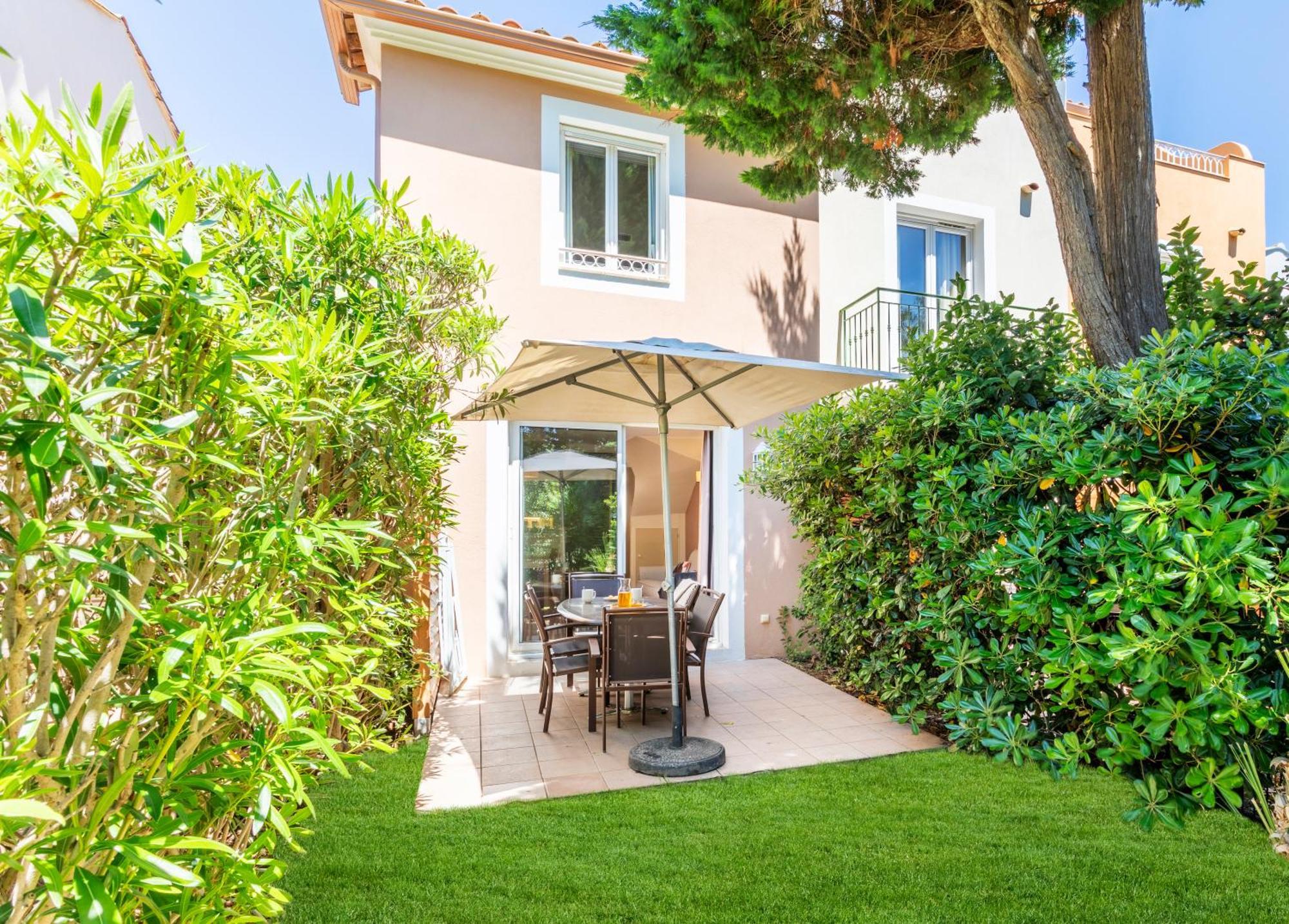 Two-Bedroom Duplex House Air Conditioning Terrace