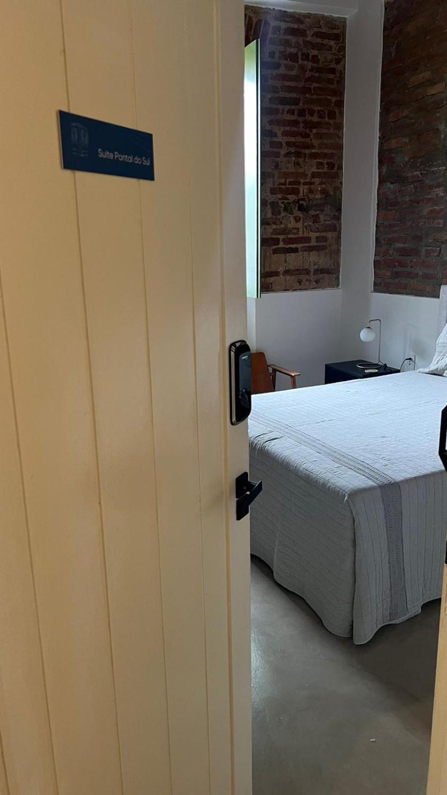 Quarto Duplo