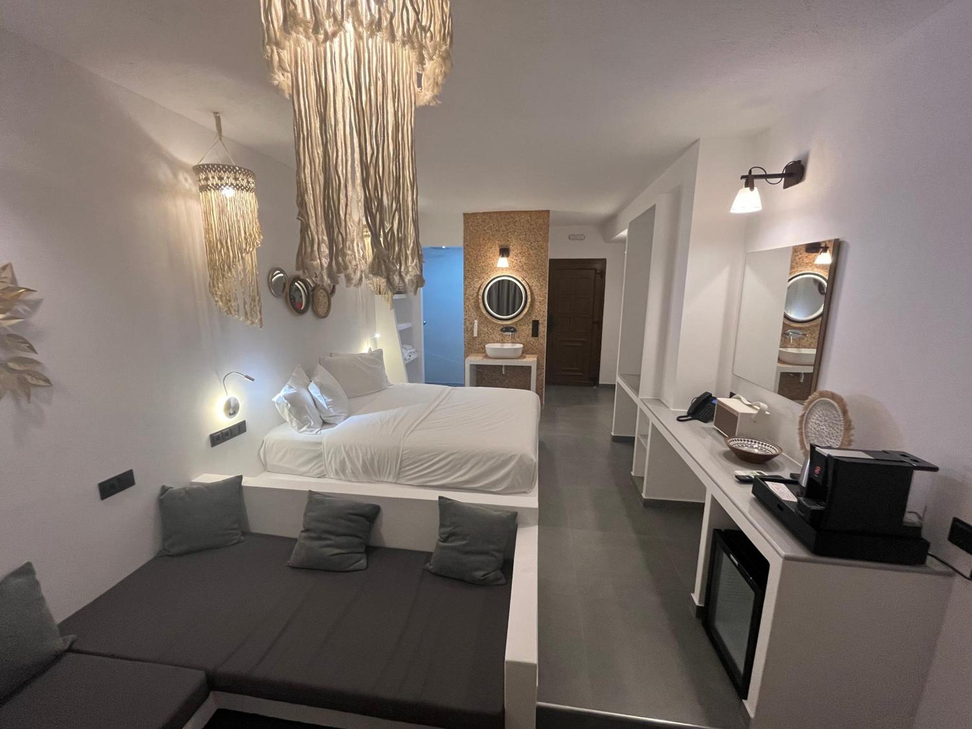 Junior Suite with Private Pool