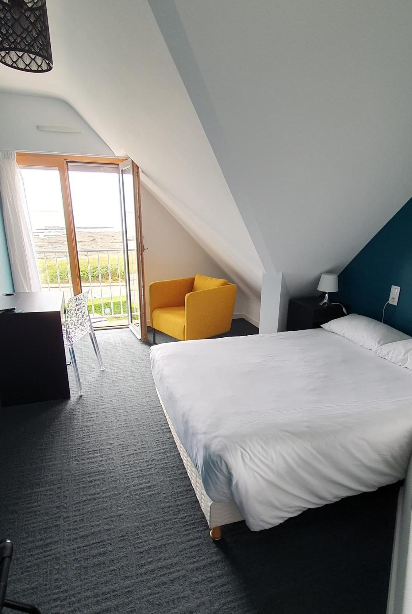 Small Double Room,1656197804:JPEG
