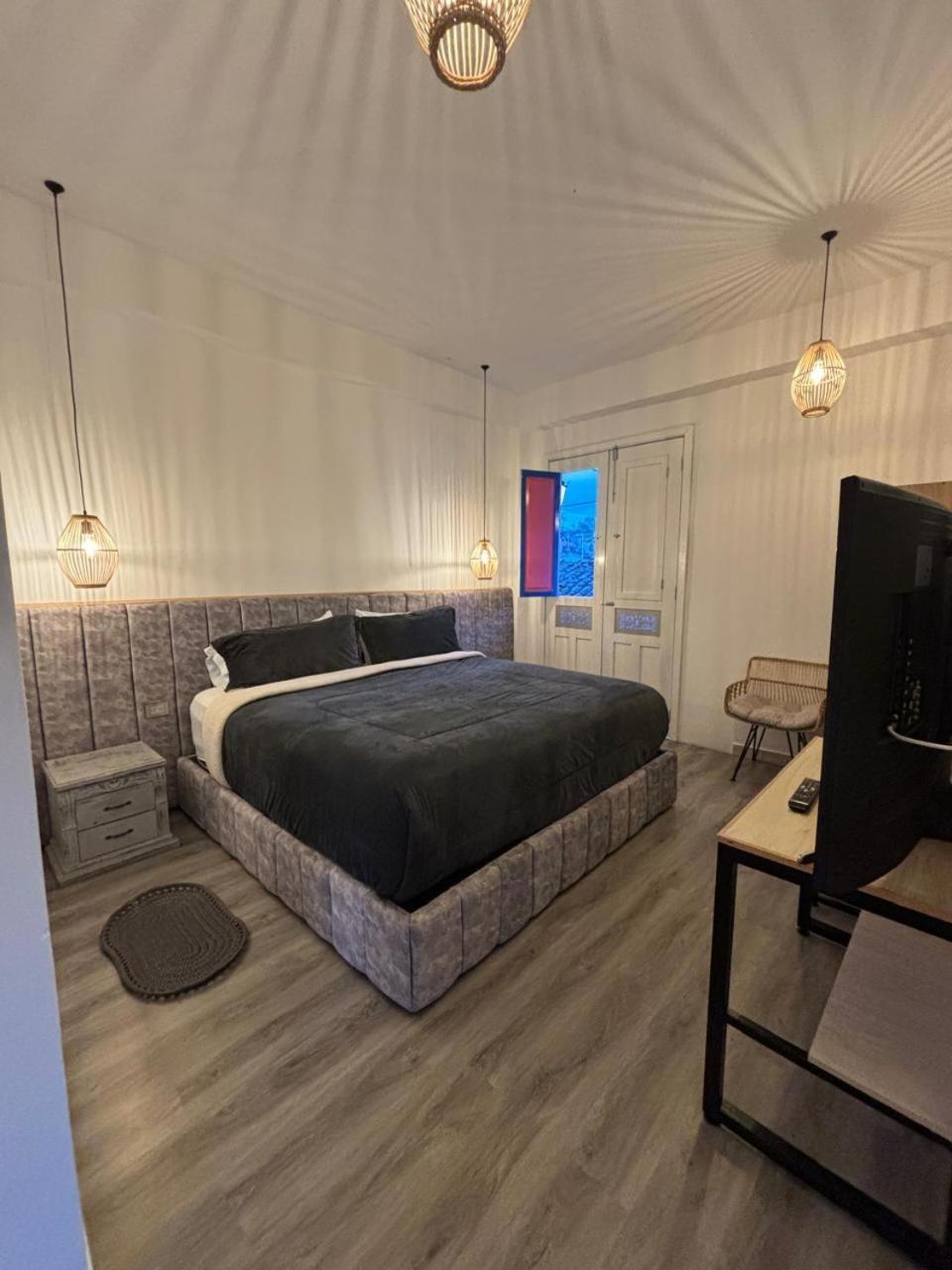 Deluxe Suite Spa Bath