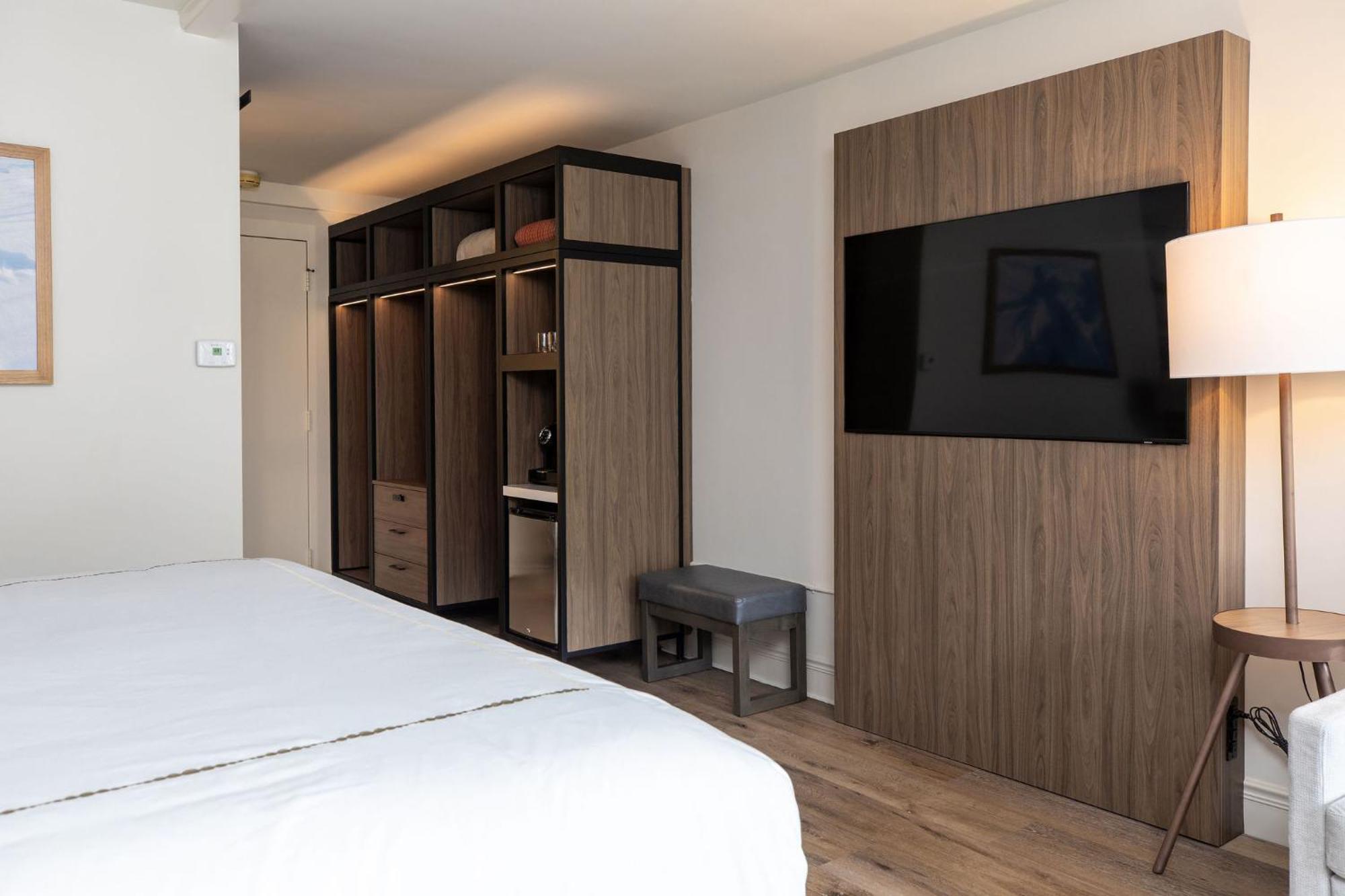 King Room Mountain View