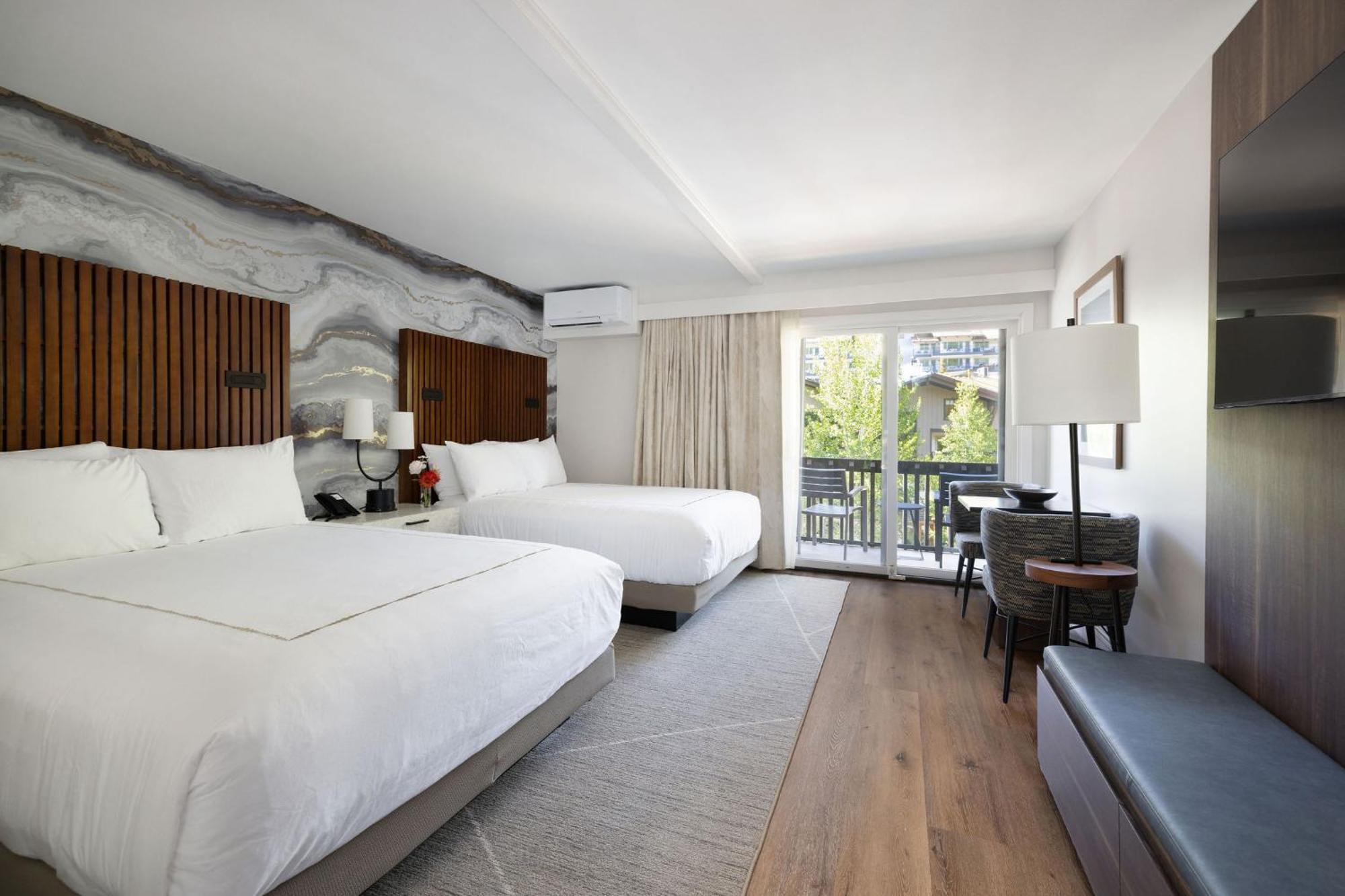 Double Room Mountain View