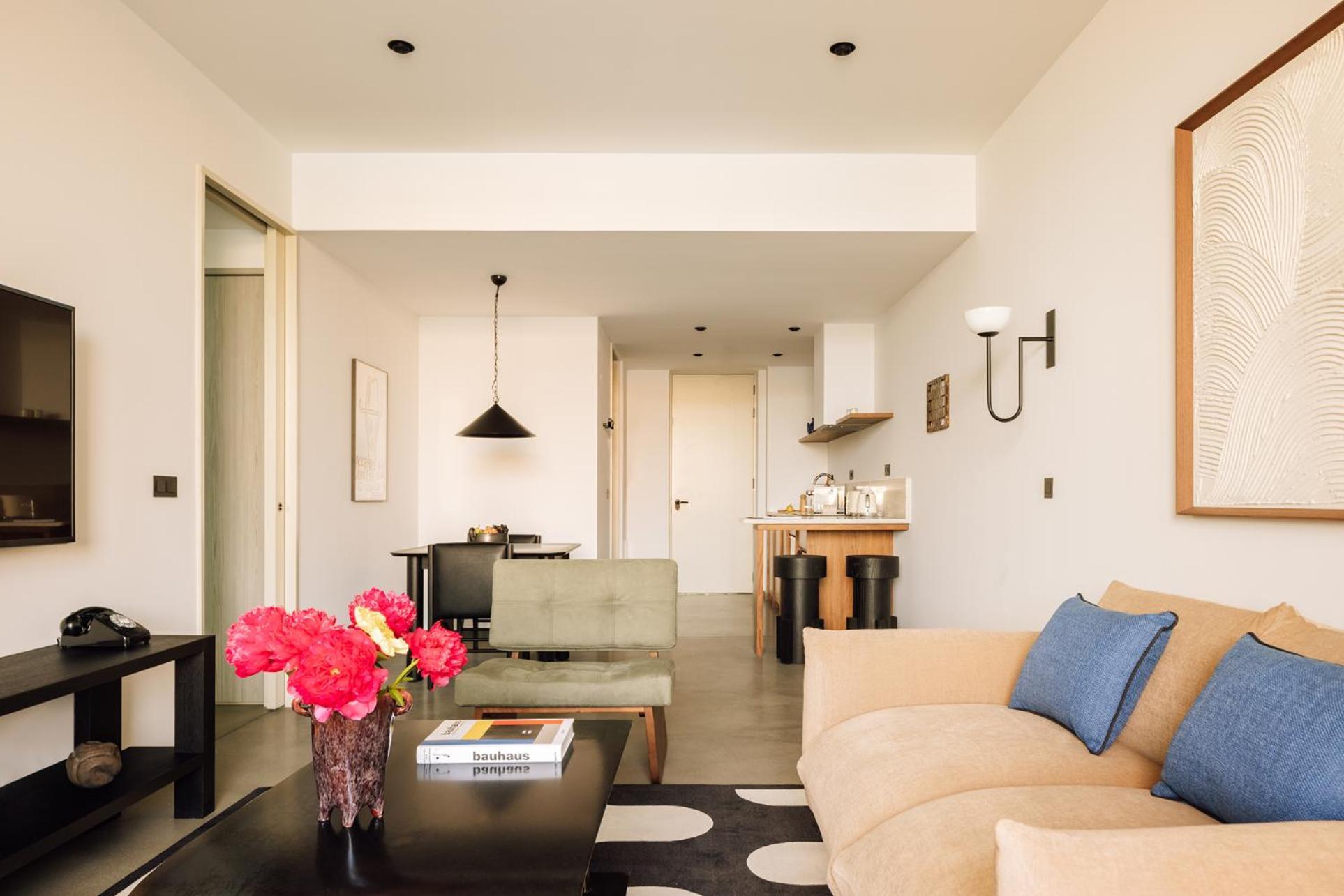 One-Bedroom Suite River View