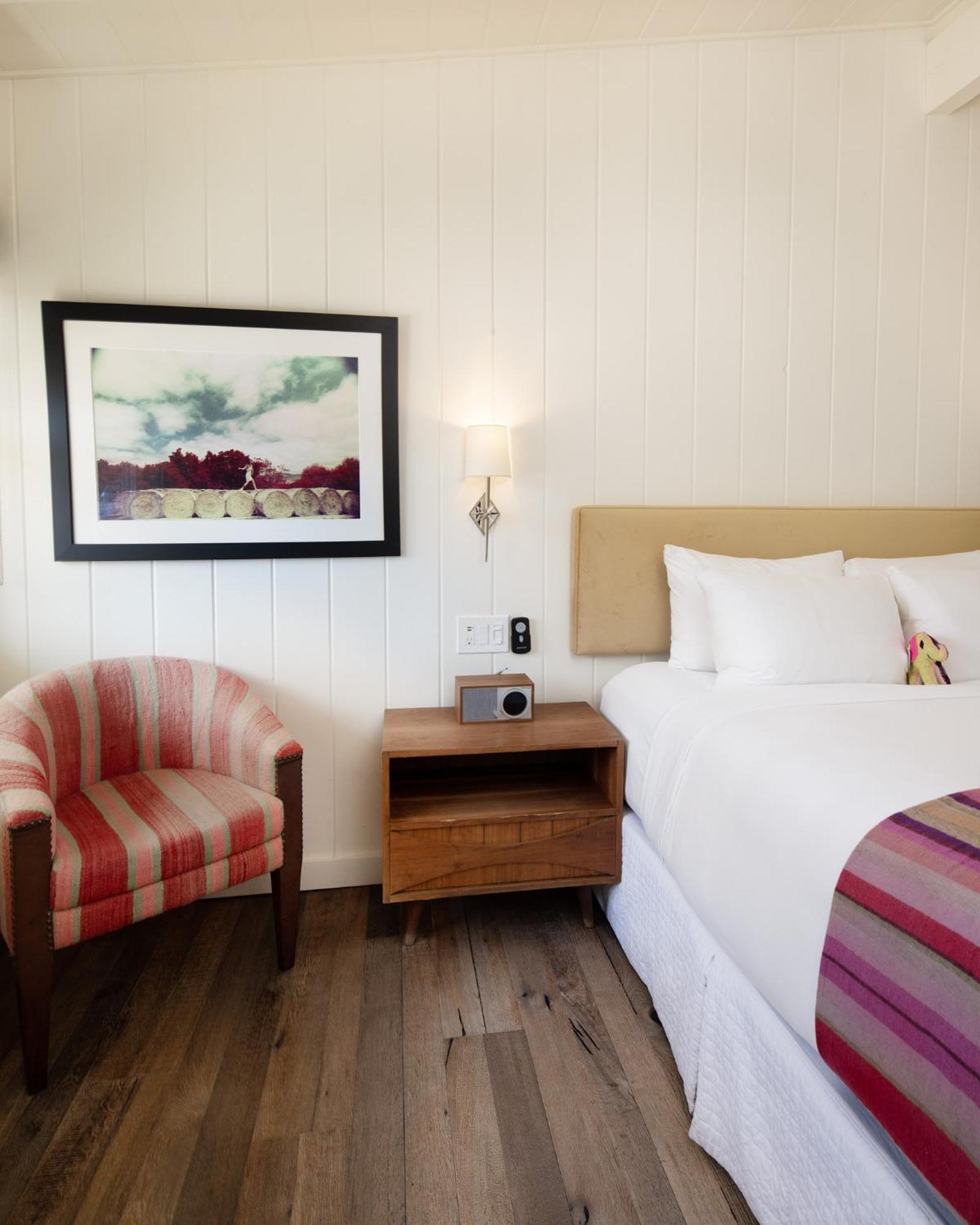 Standard Queen Room