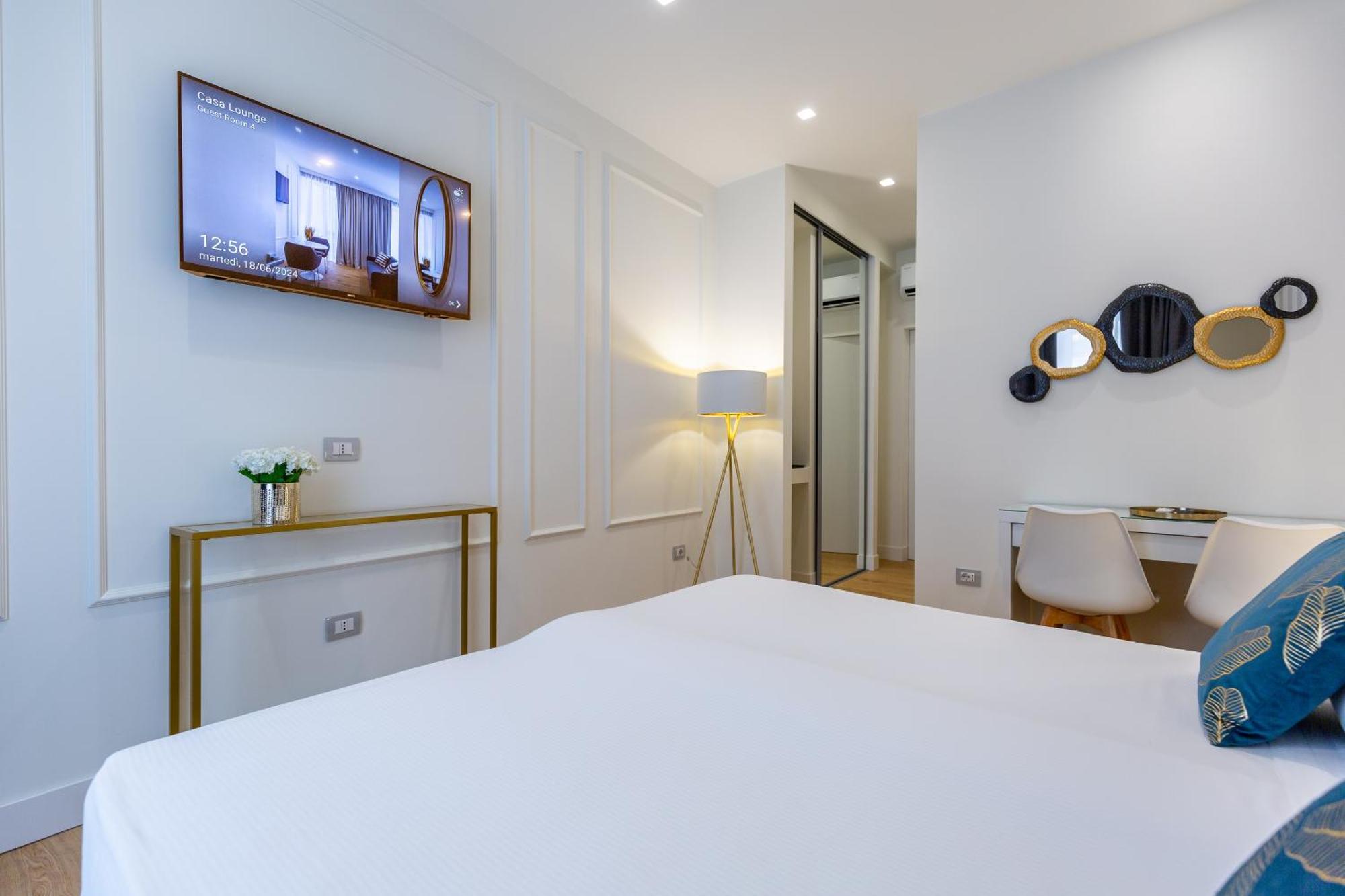 Deluxe Double or Twin Room City View