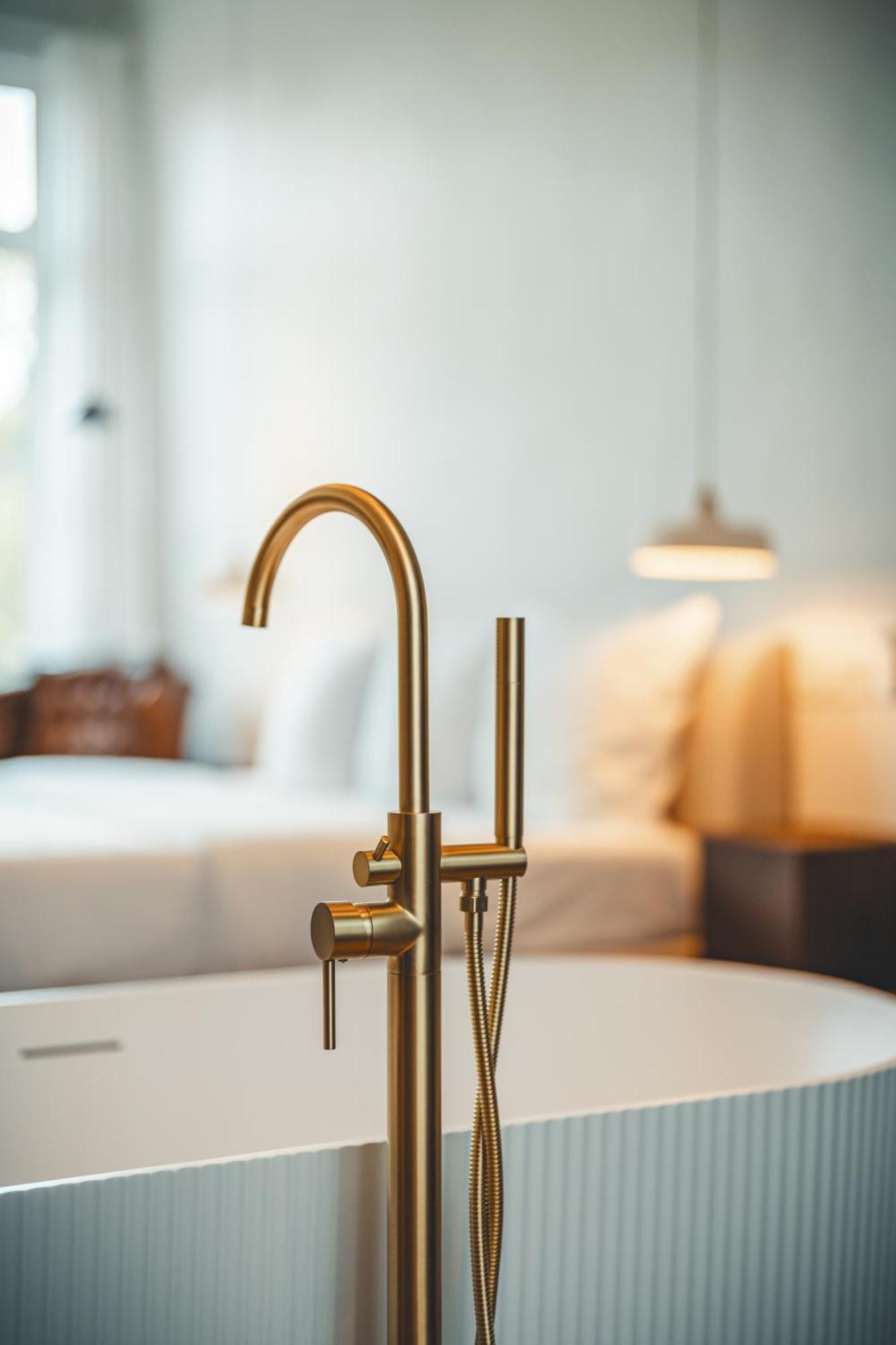 Deluxe Double Room Bath