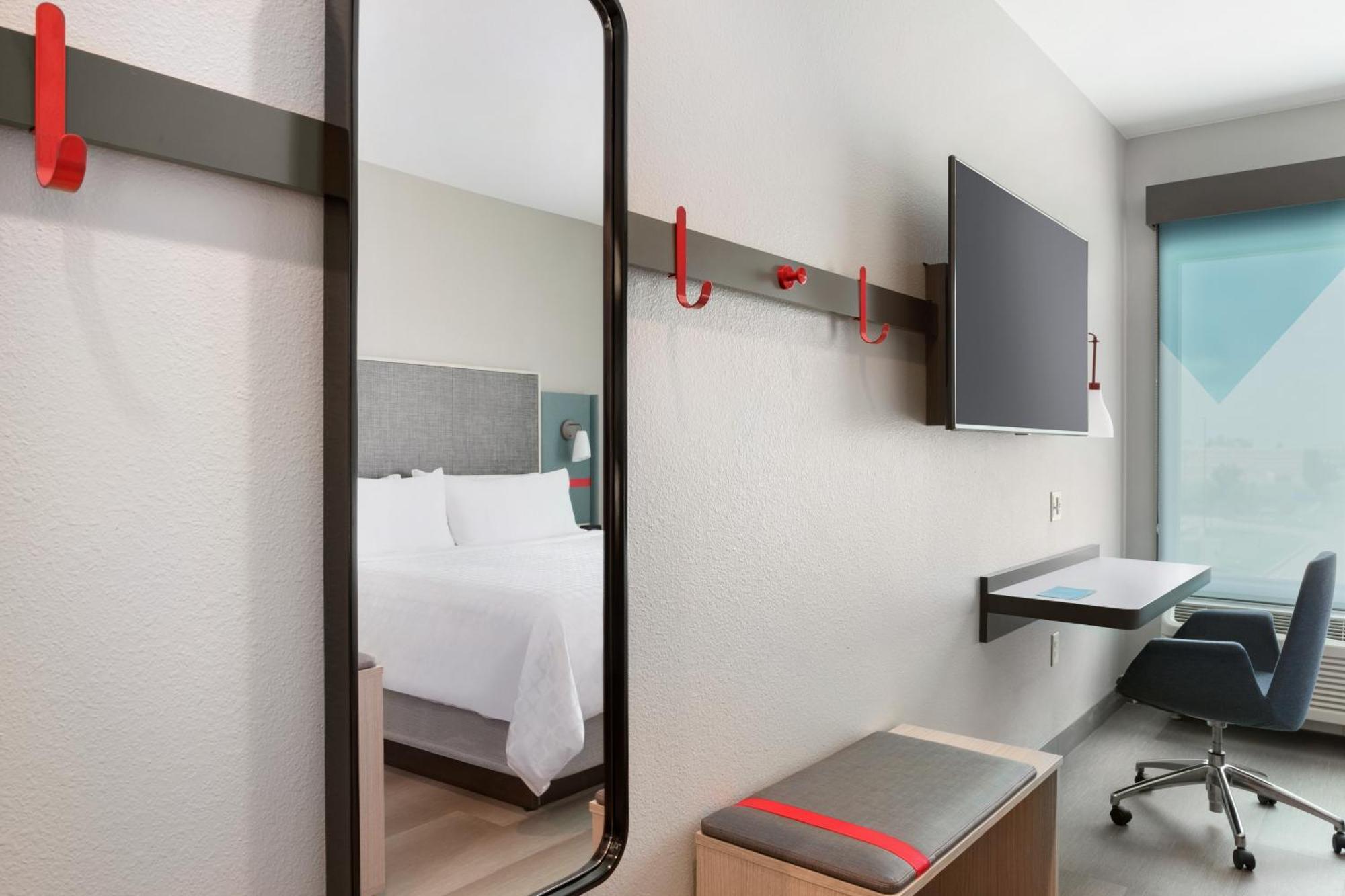 Standard Queen Room Two Queen Beds Communications Accessible