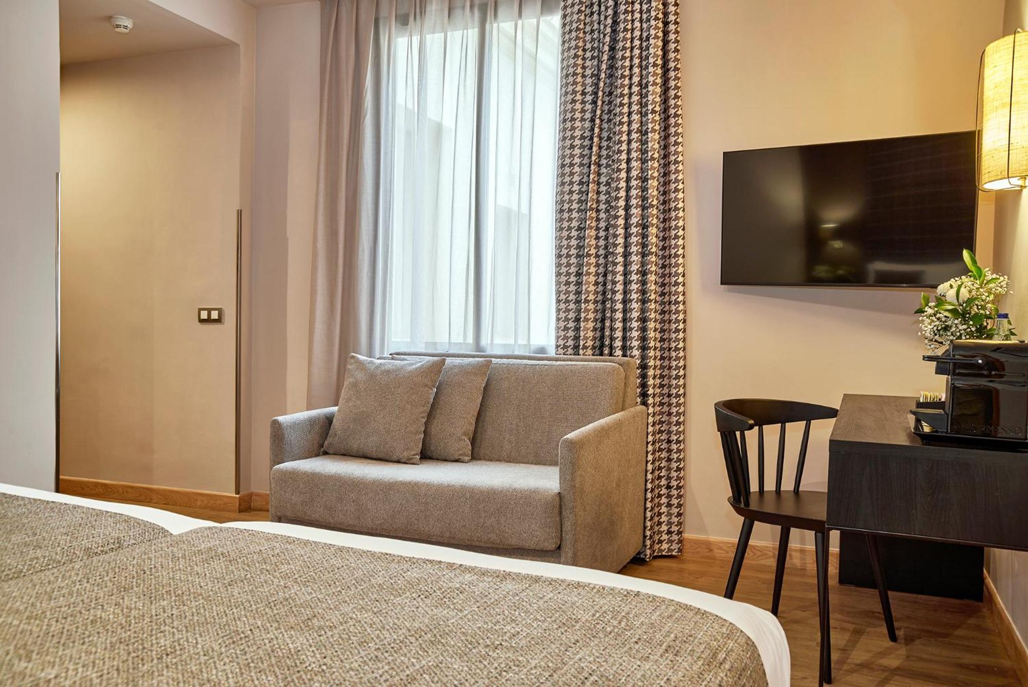 Comfort Triple Room