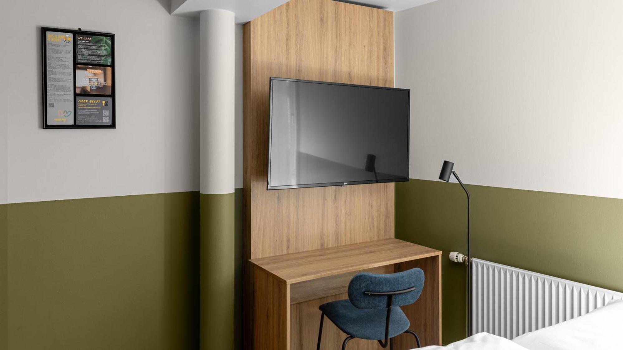 Compact Double