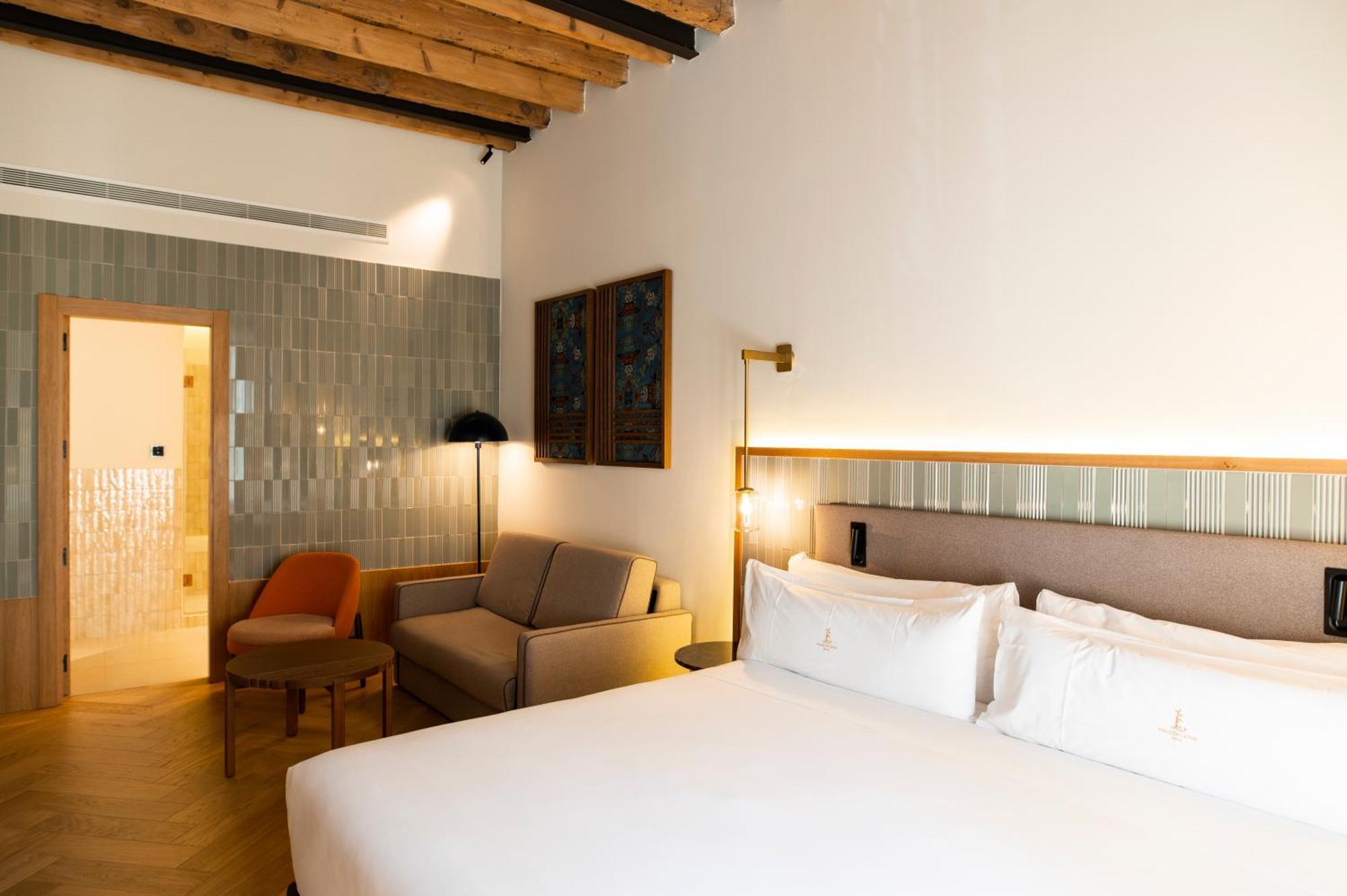 Grand Double Room