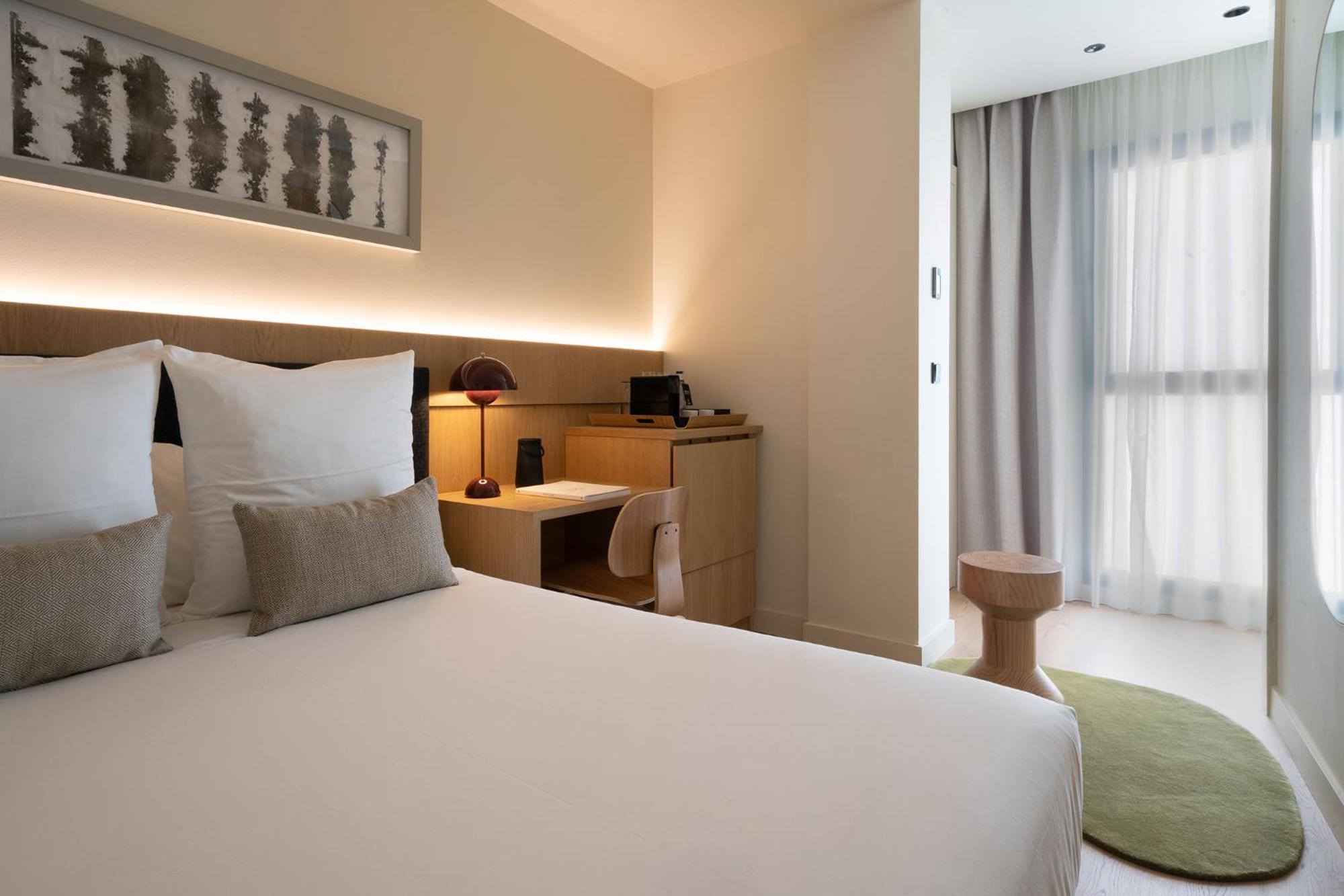 Boutique Room