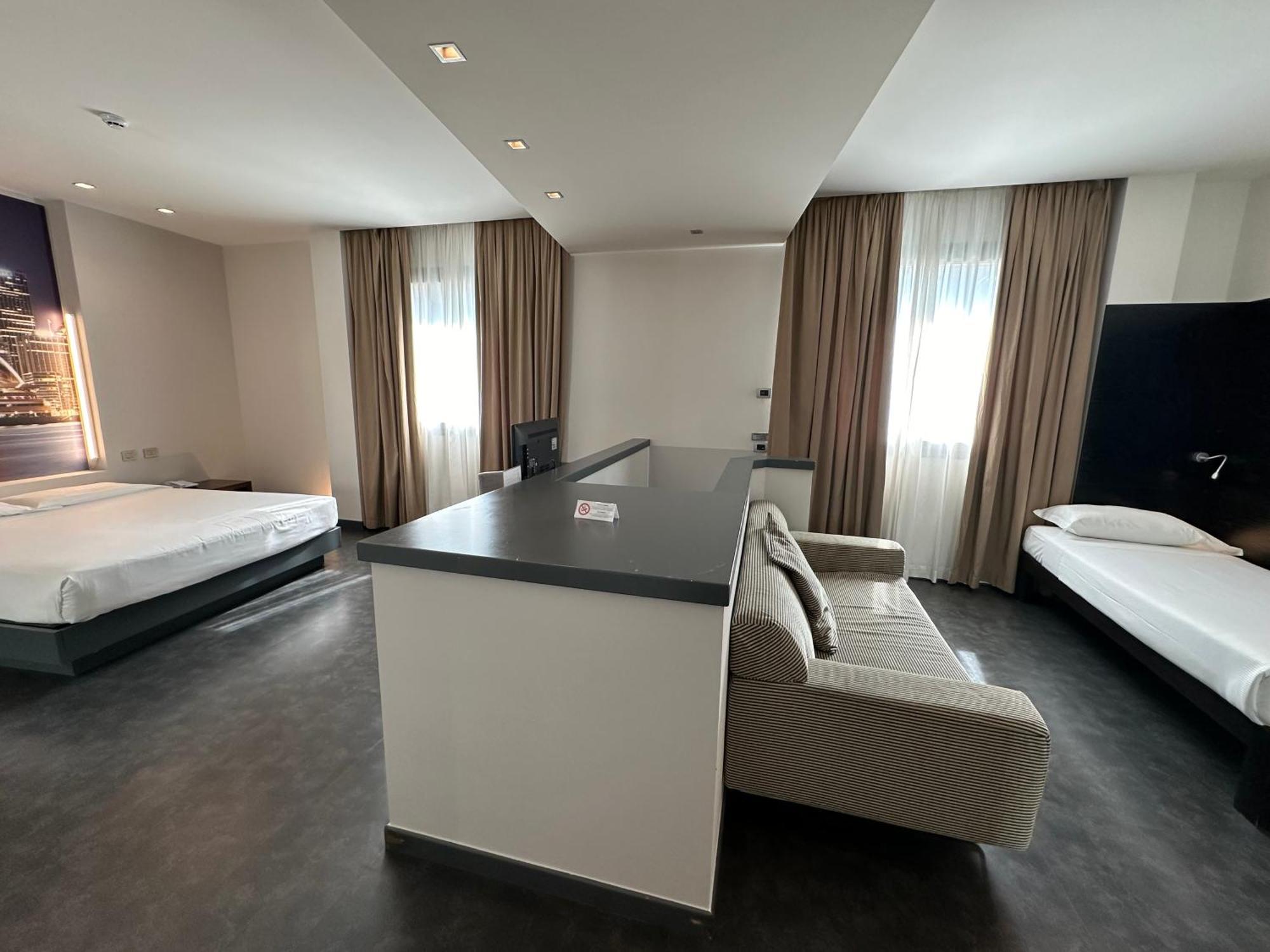 Triple Room Covered Private