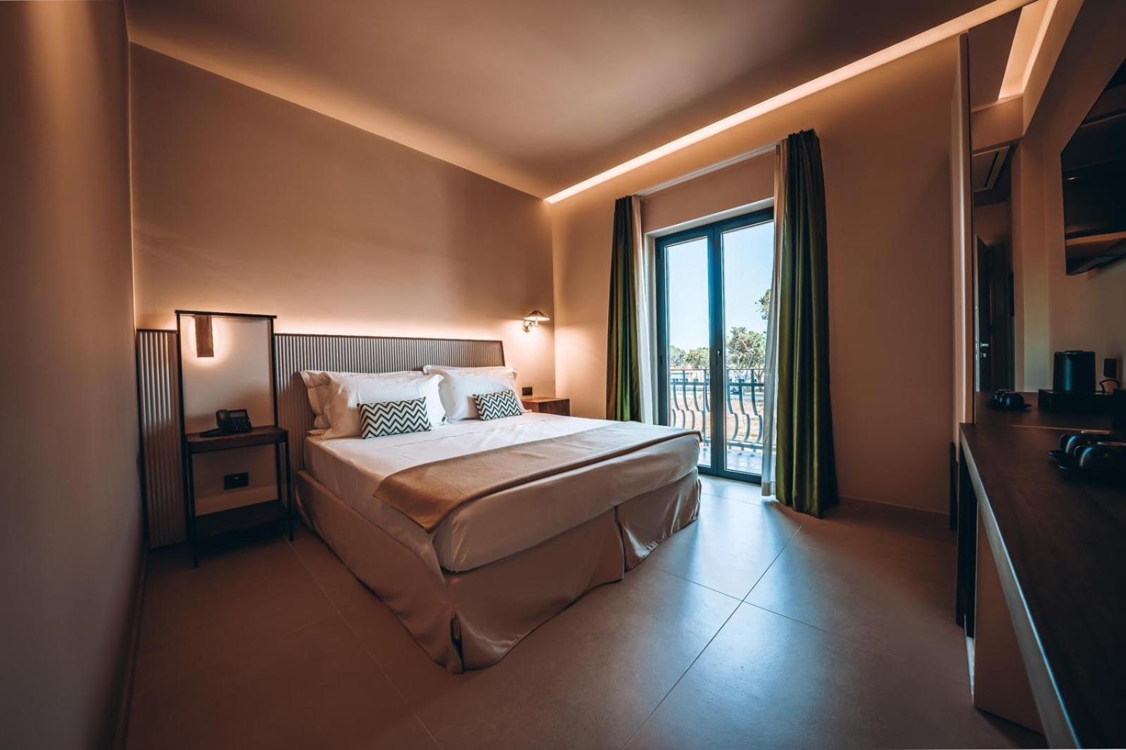 Double Room French Balcony
