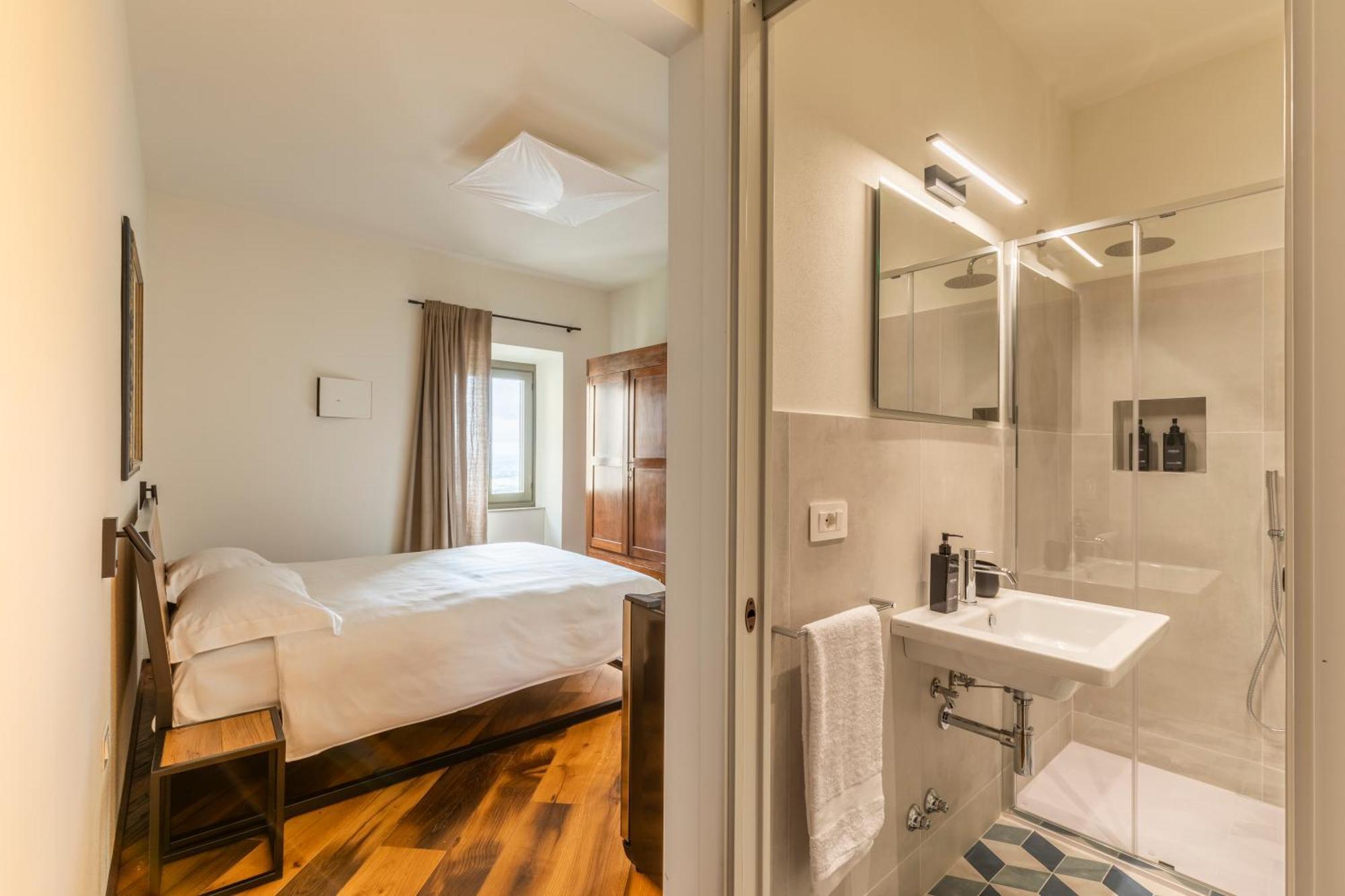 Camera Matrimoniale con Bagno Privato