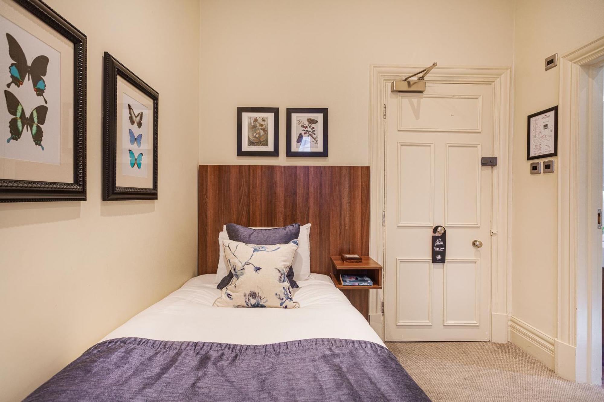 Classic Single Room