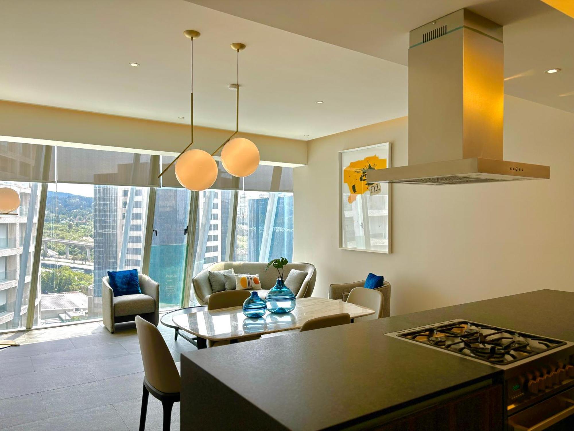 Superior One-Bedroom Apartment