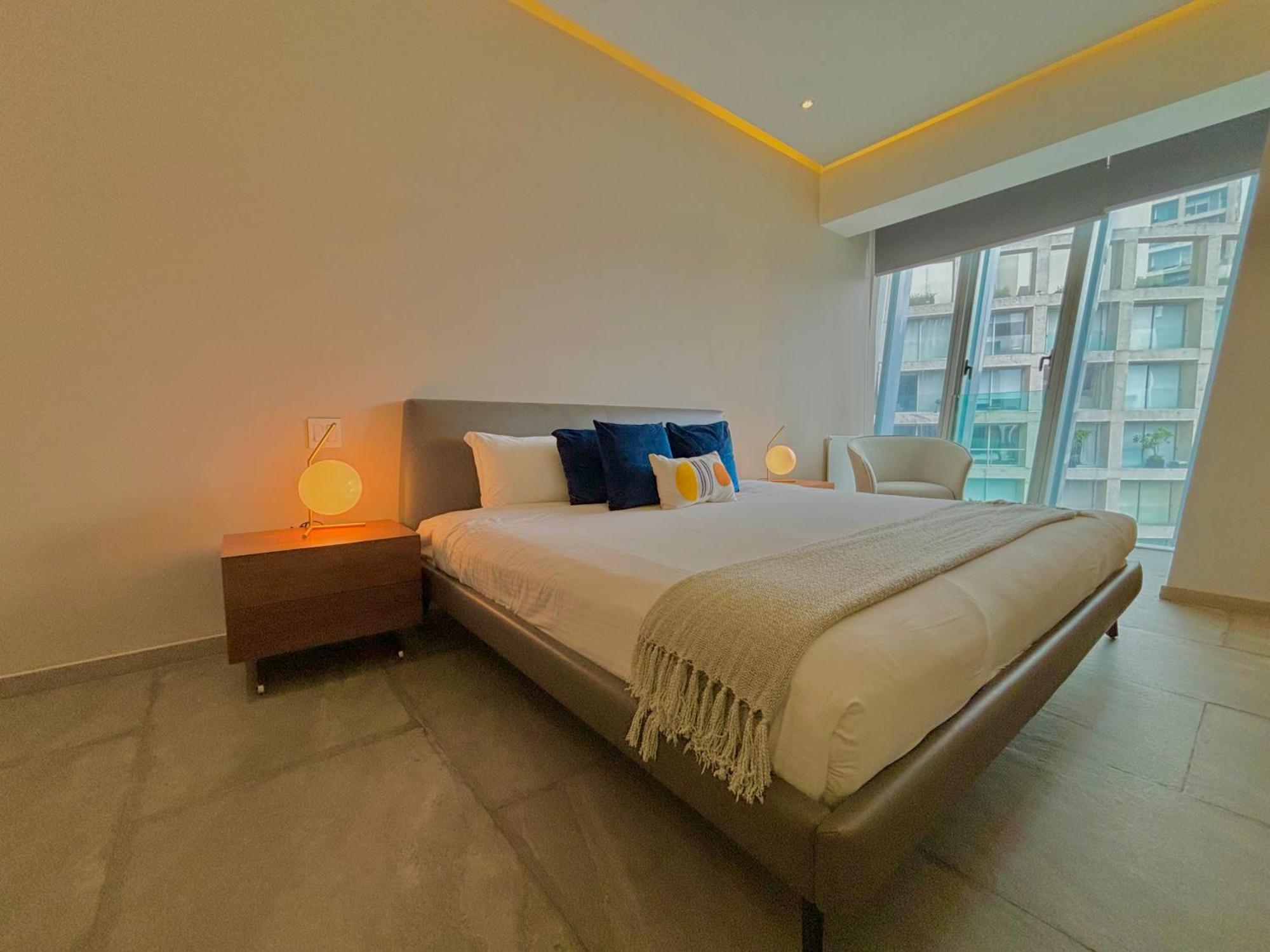 Superior One-Bedroom Apartment