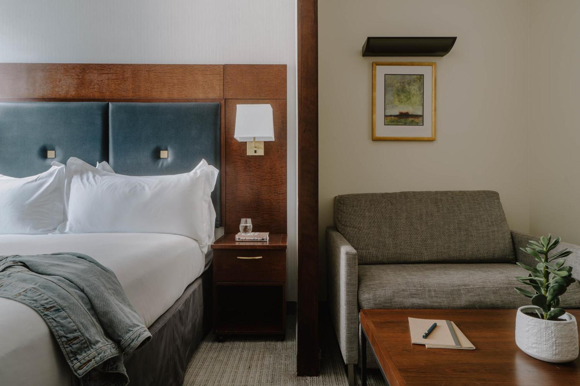 One-Room Suite Kitchenette