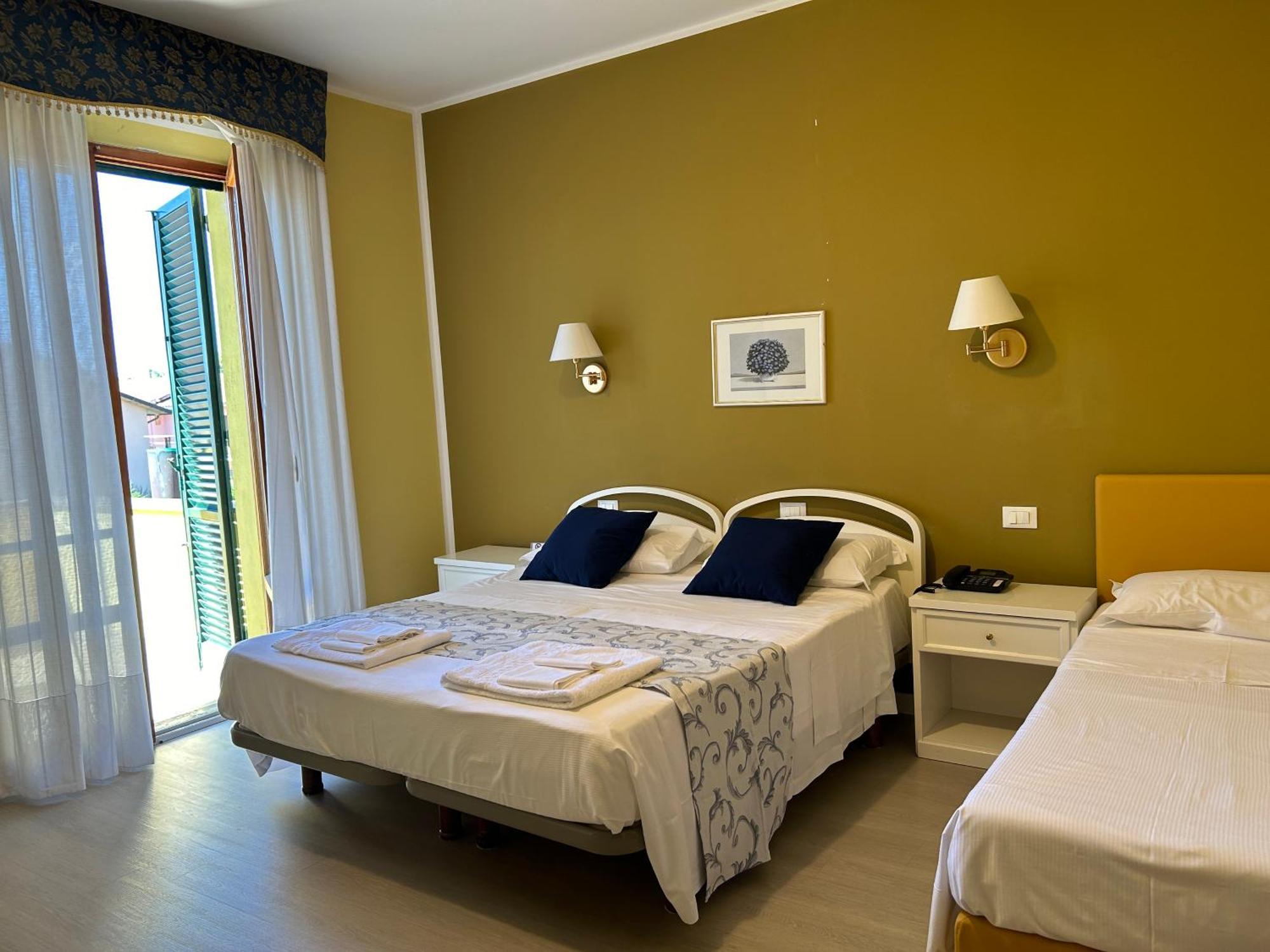 Deluxe Triple Room