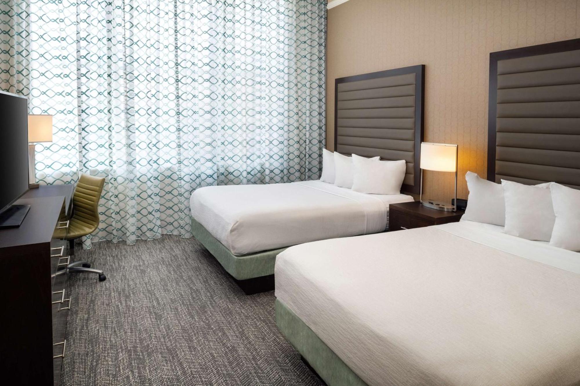 Suite Two Queen Beds Non-Smoking