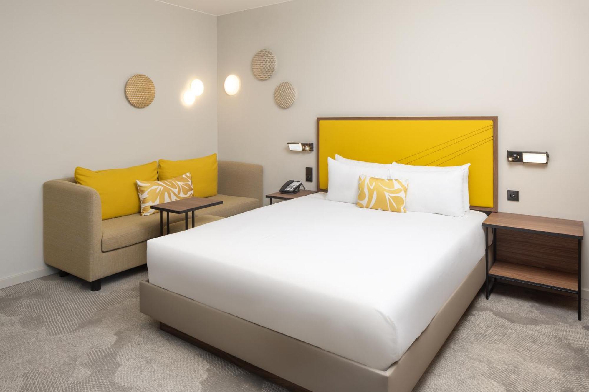 Queen Room