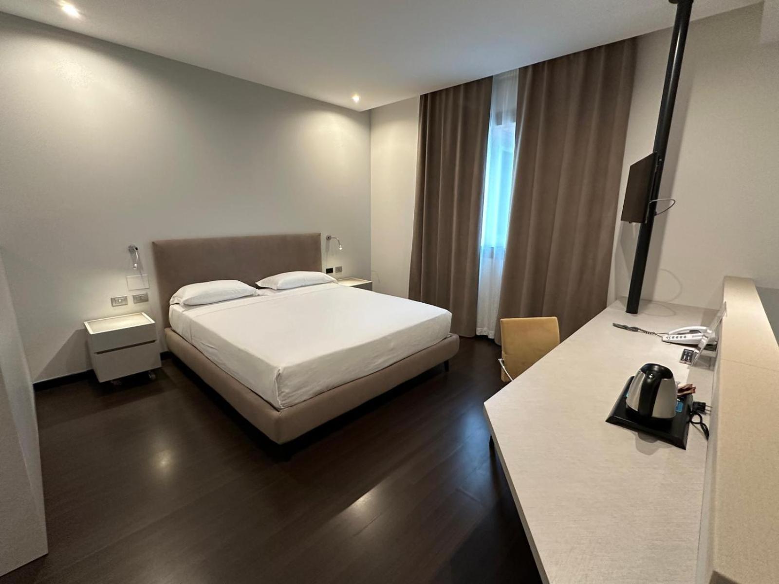 Triple Room Covered Private