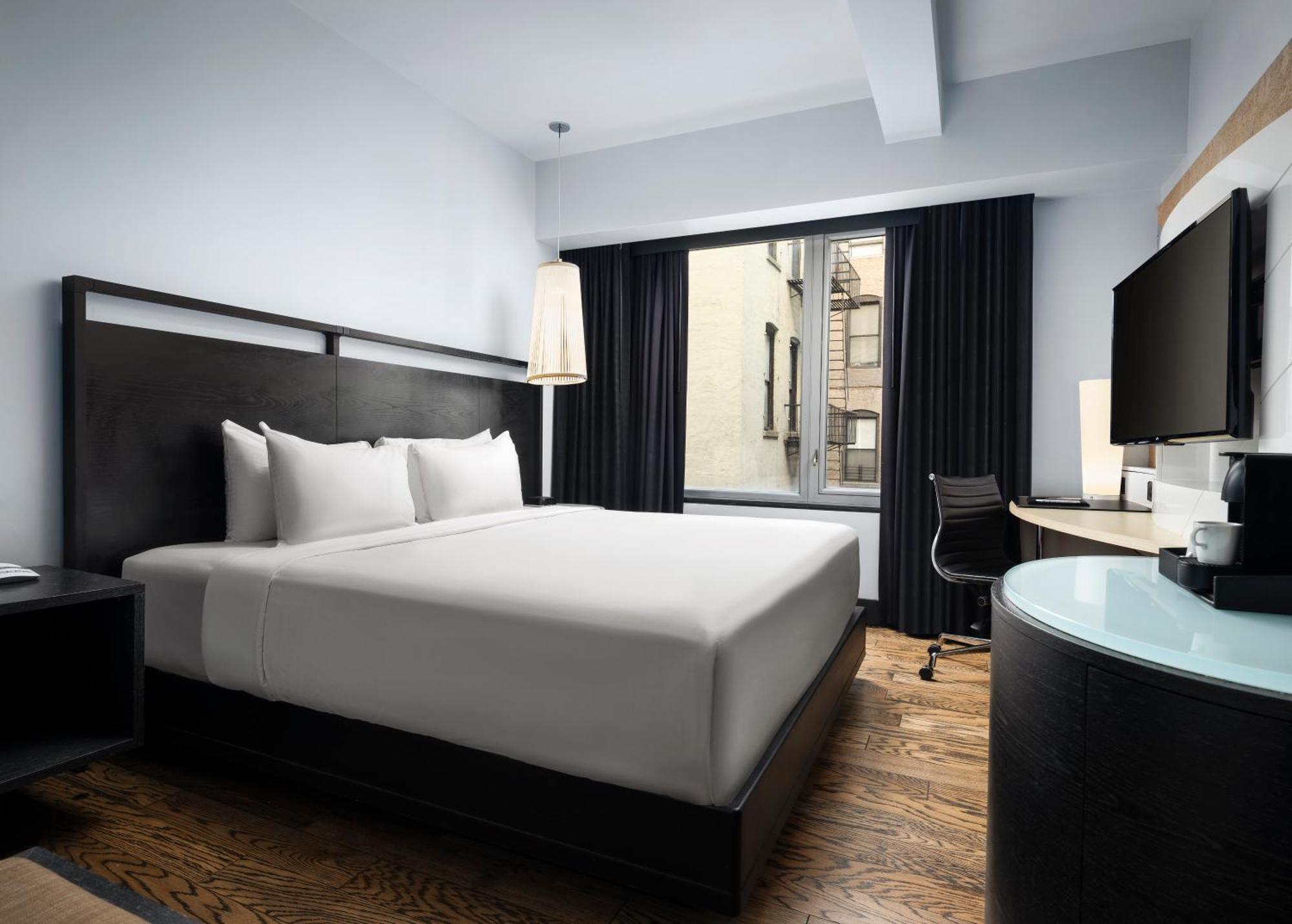 King Room Courtyard View