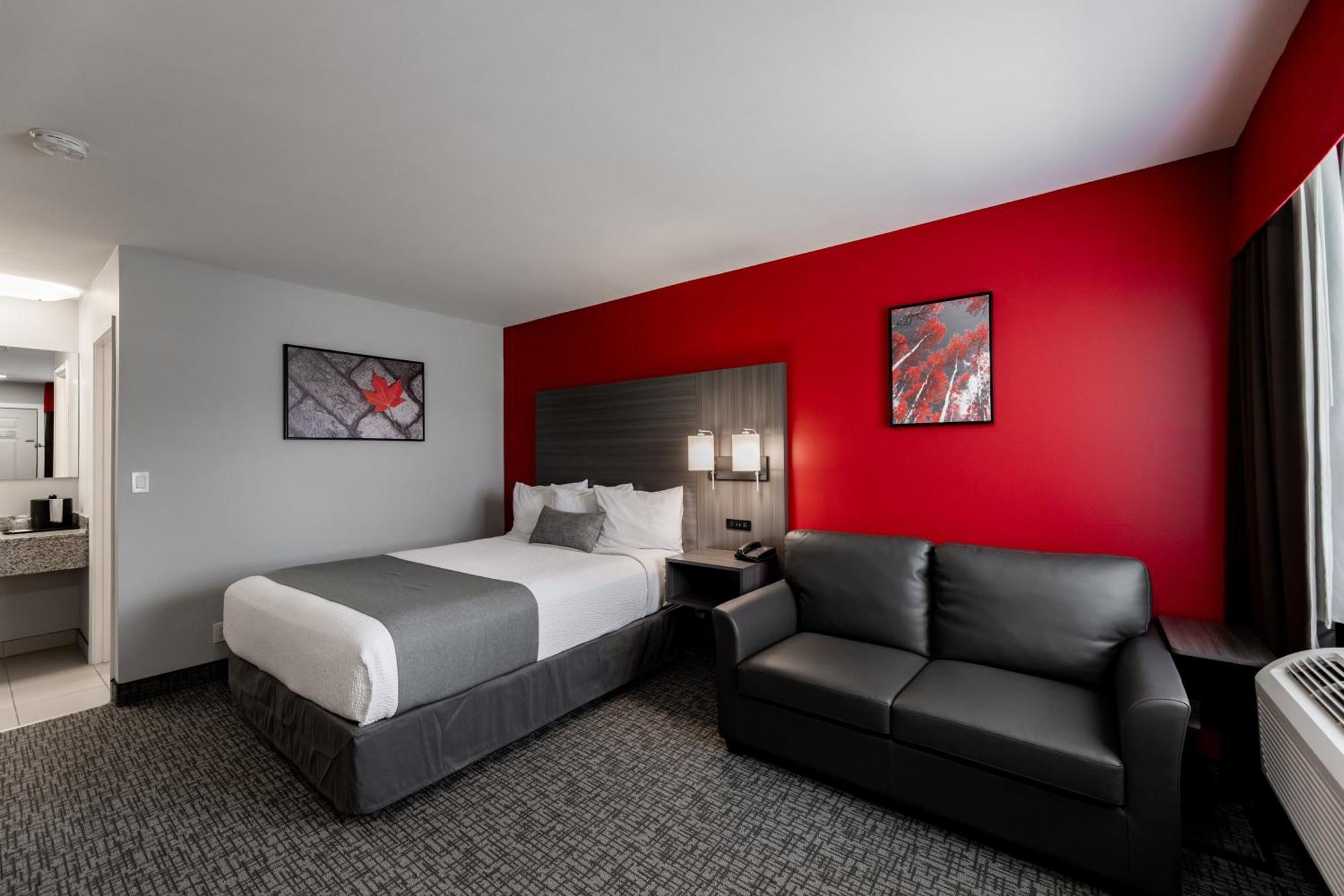 Queen Room Exterior Access