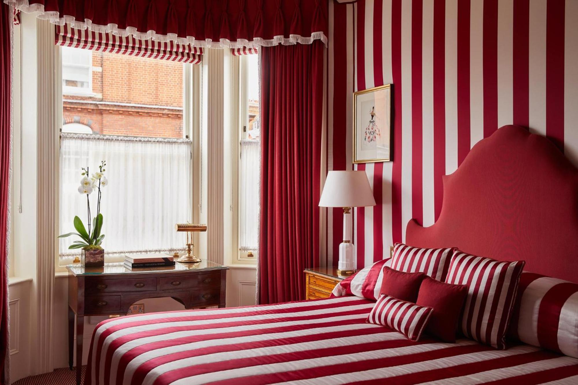 Deluxe King