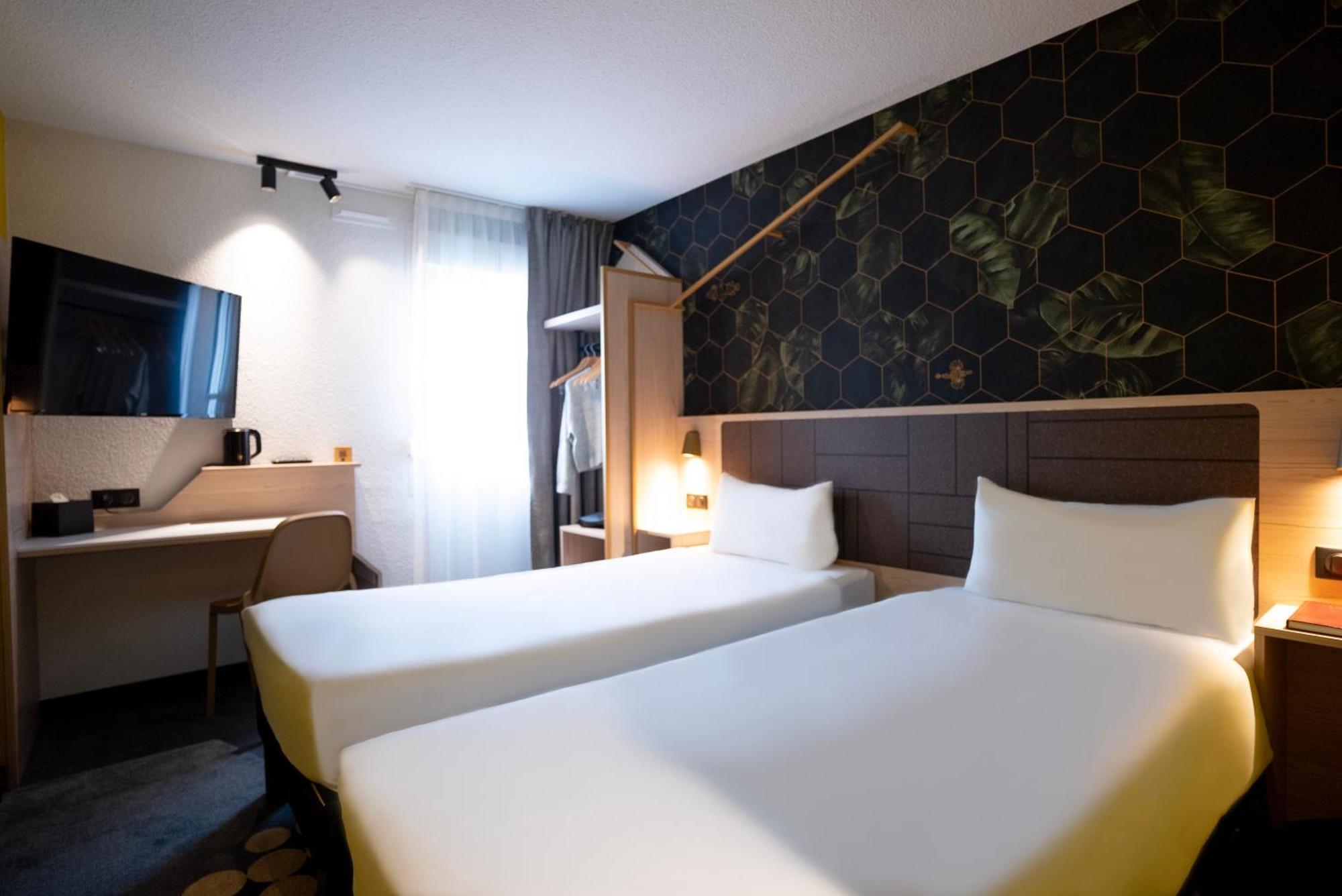 Standard Twin Room,1651180043:JPEG