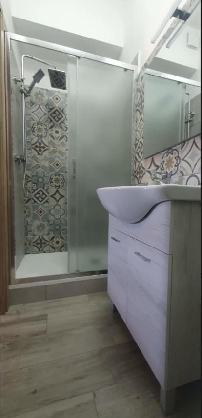 Twin Room Private Bathroom