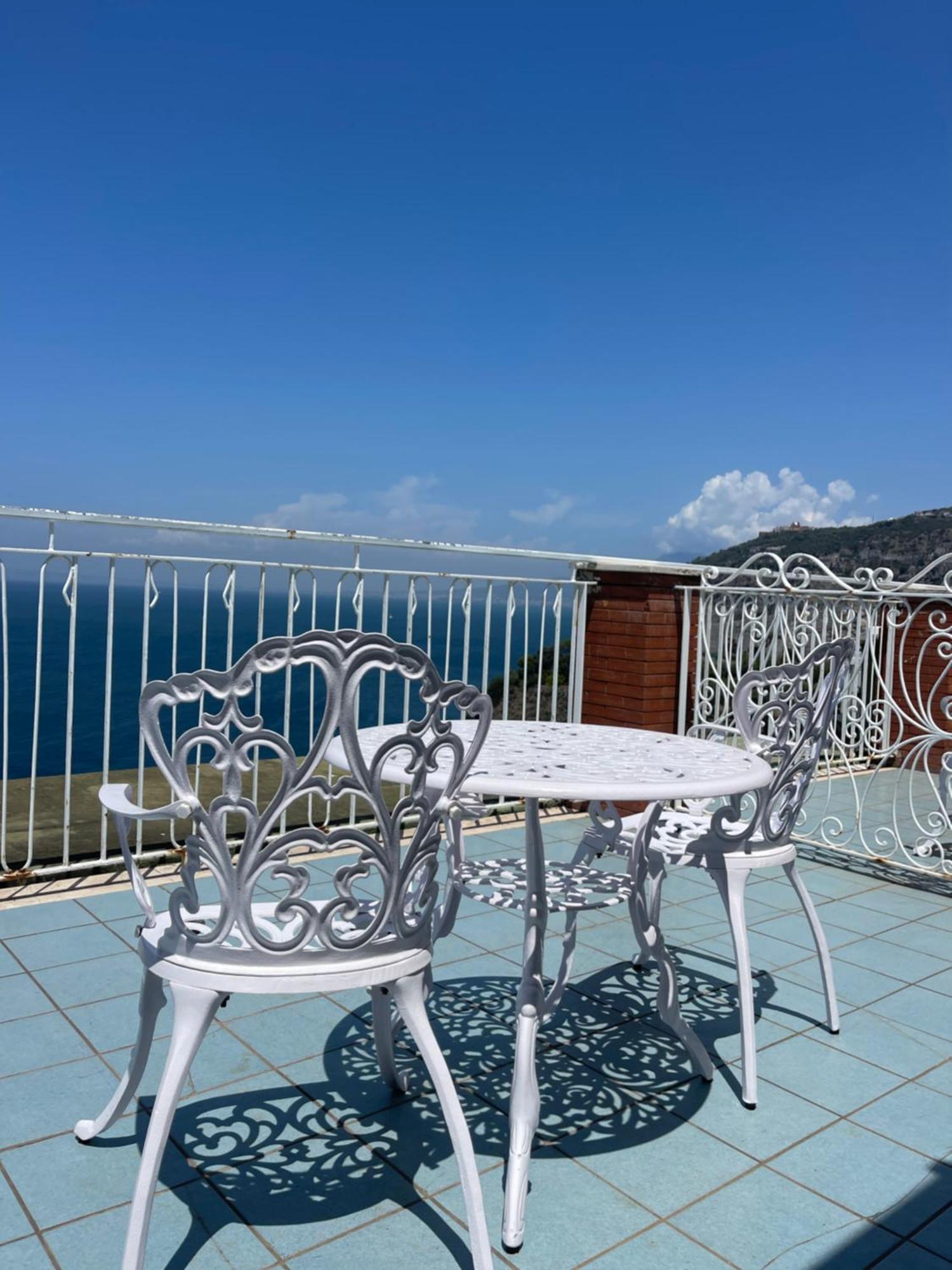 Double or Twin Room Sea View