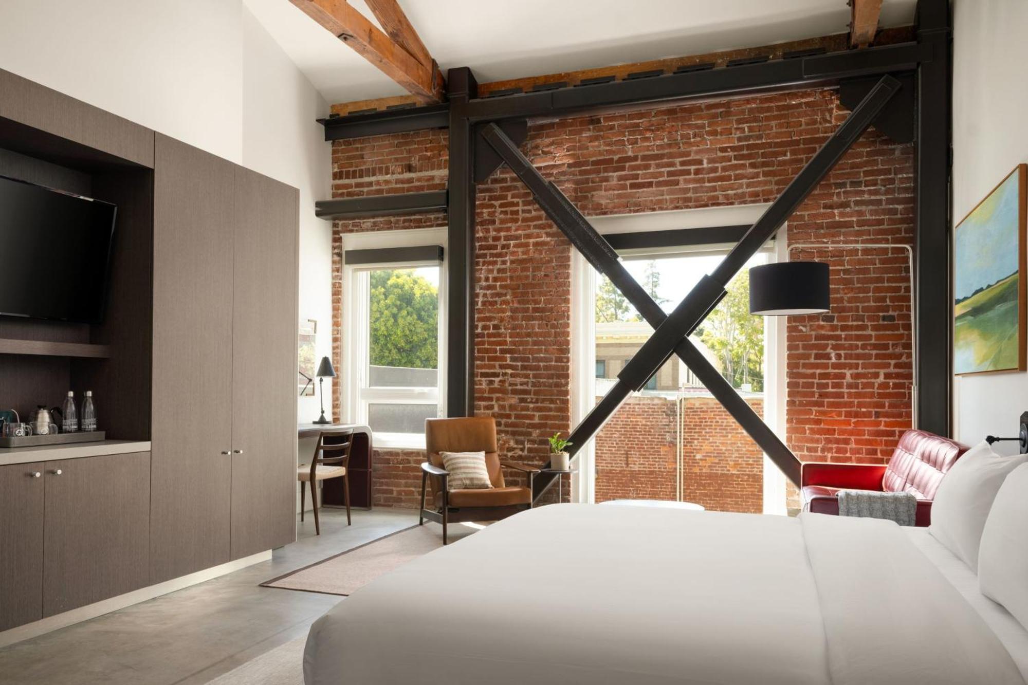 King Loft Sofa Bed City View
